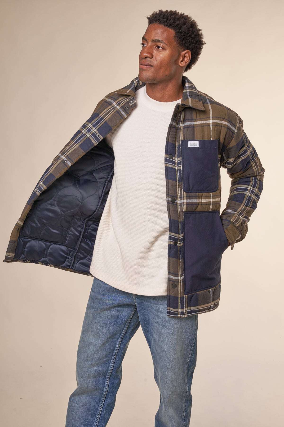 Veste matelassée en coton bio et matière recyclée | Carreaux "checked quilted overshirt green check"