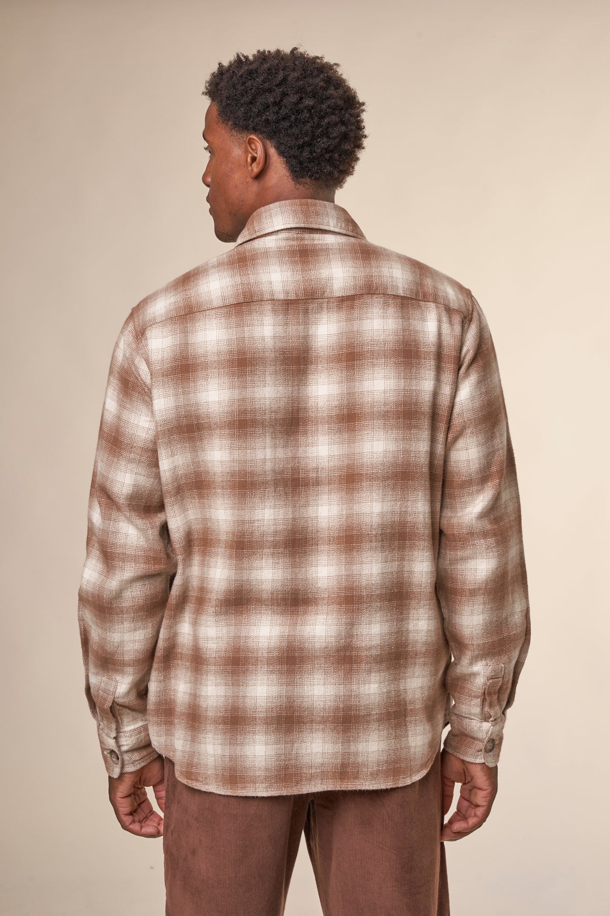 Chemise à carreaux en coton bio | Beige "loose fit checkered flannel shirt beige check"
