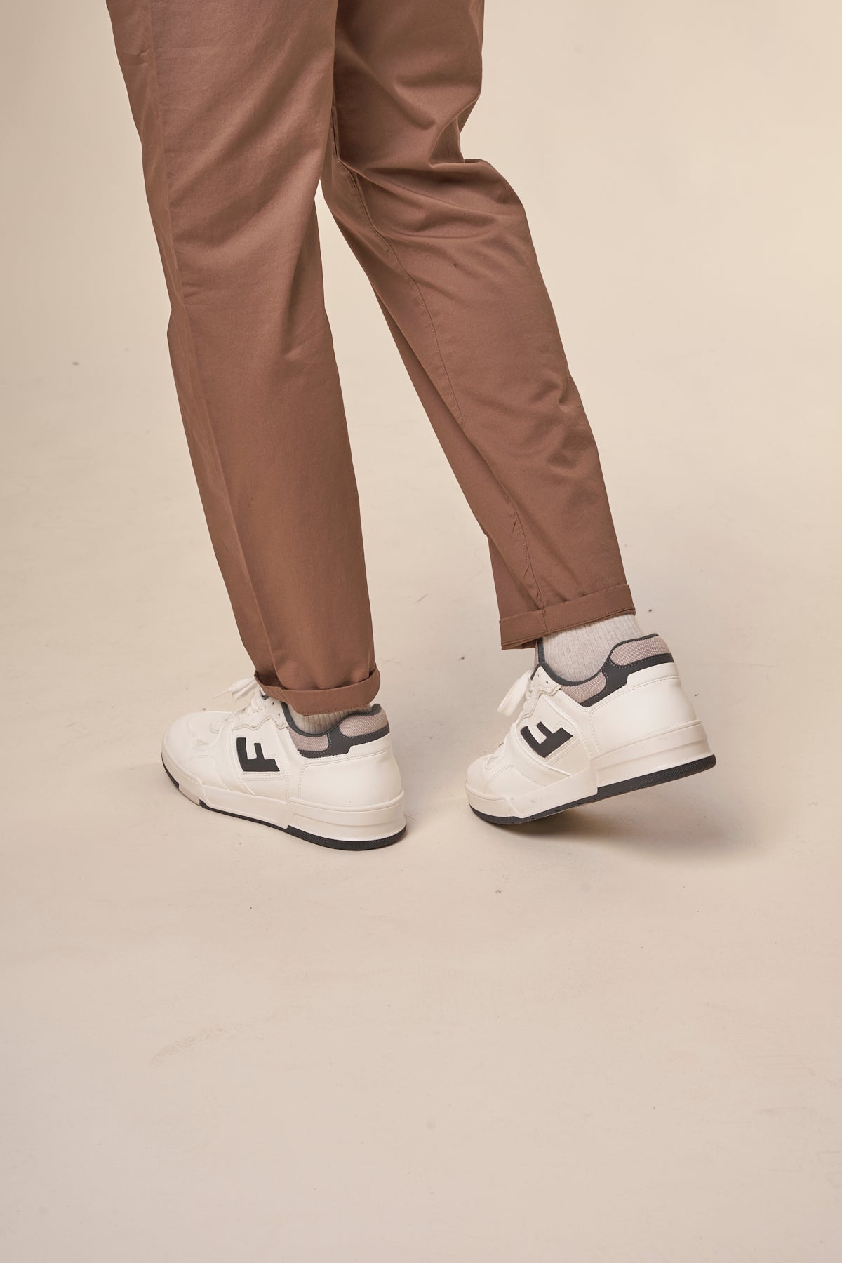 Chino marron en coton bio - chuck cub