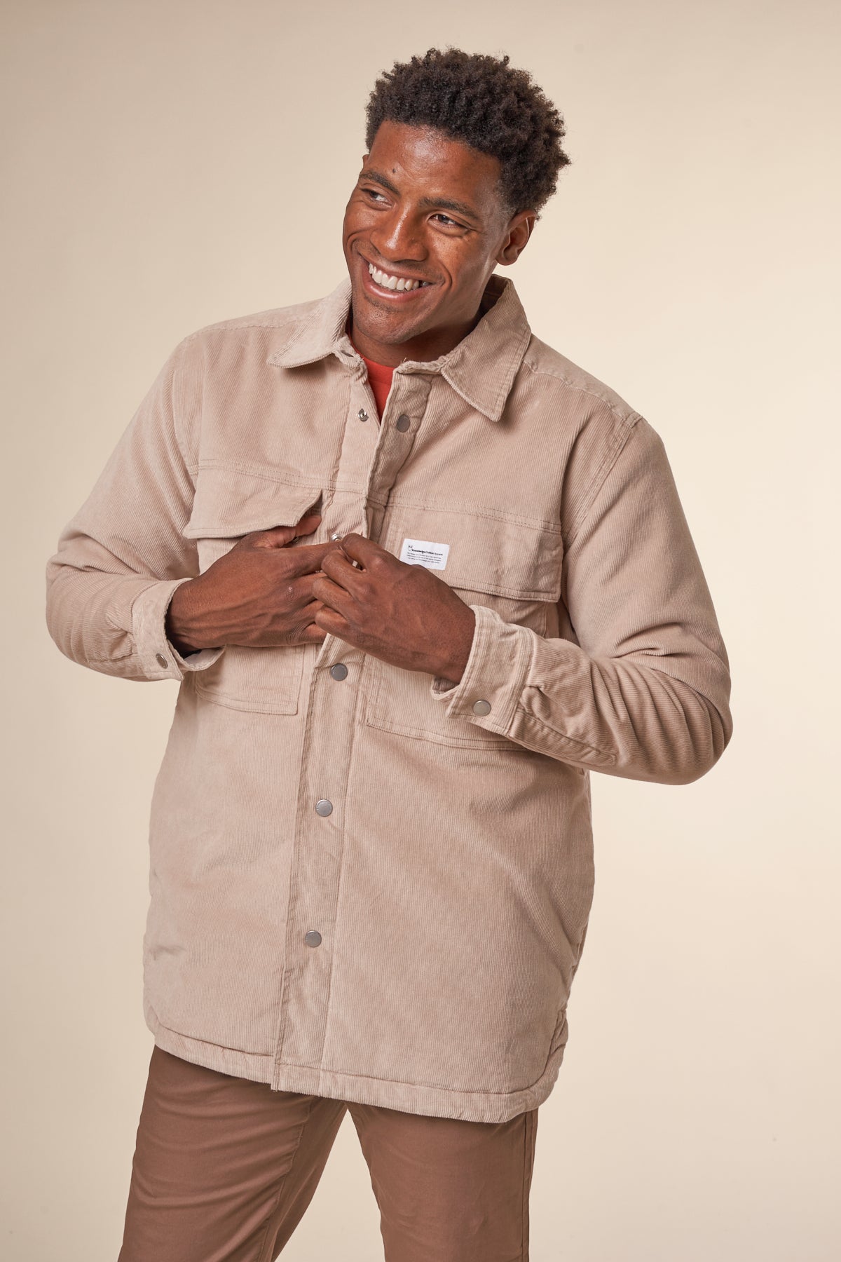 Blouson velours en coton bio et matière recyclée | beige "corduroy overshirt light feather gray"
