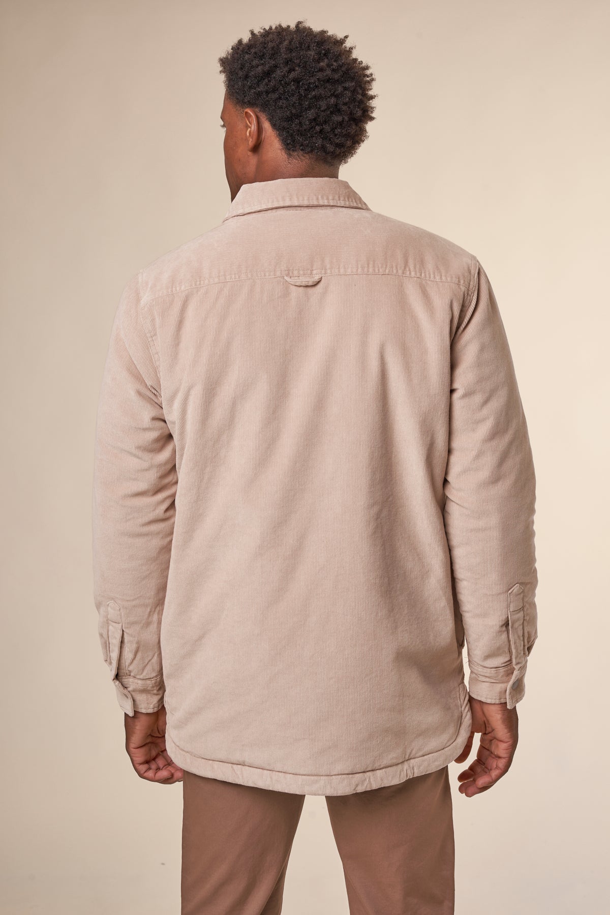 Blouson velours en coton bio et matière recyclée | beige "corduroy overshirt light feather gray"