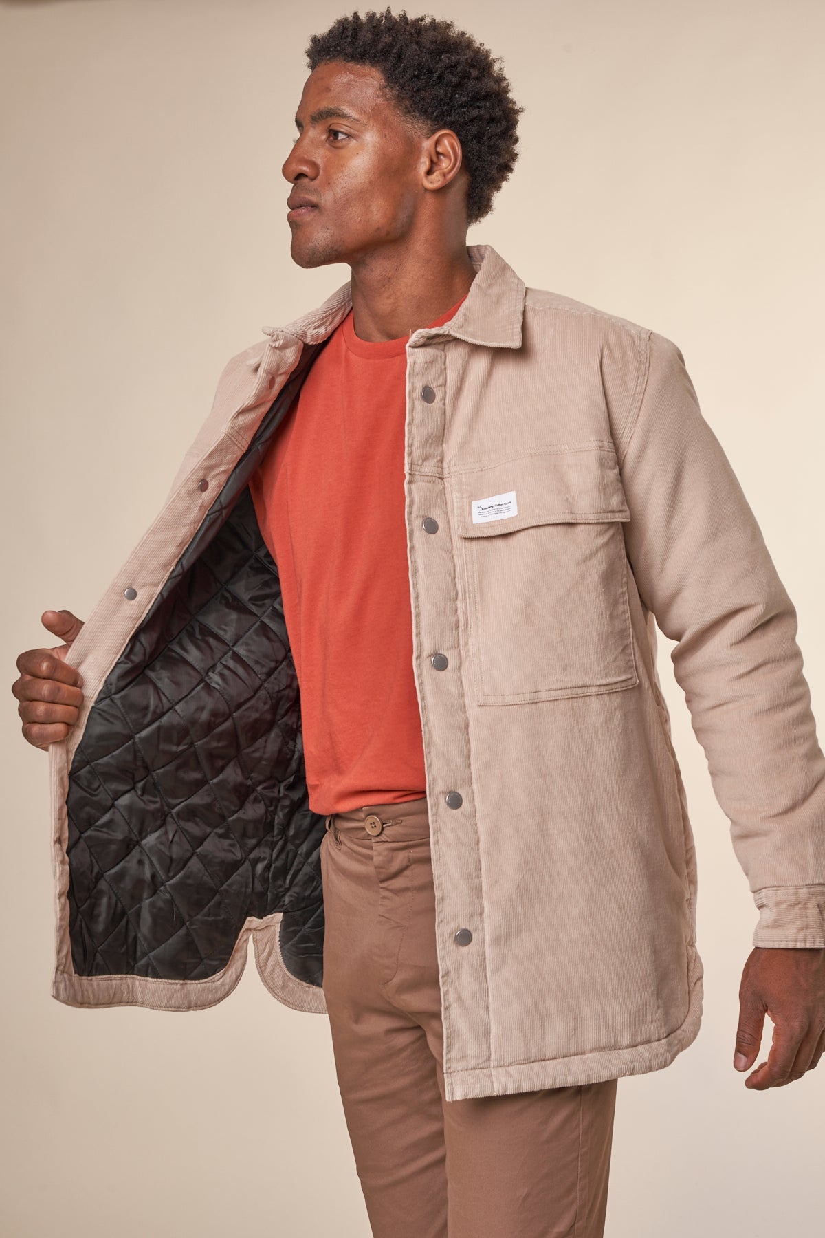Blouson velours en coton bio et matière recyclée | beige "corduroy overshirt light feather gray"