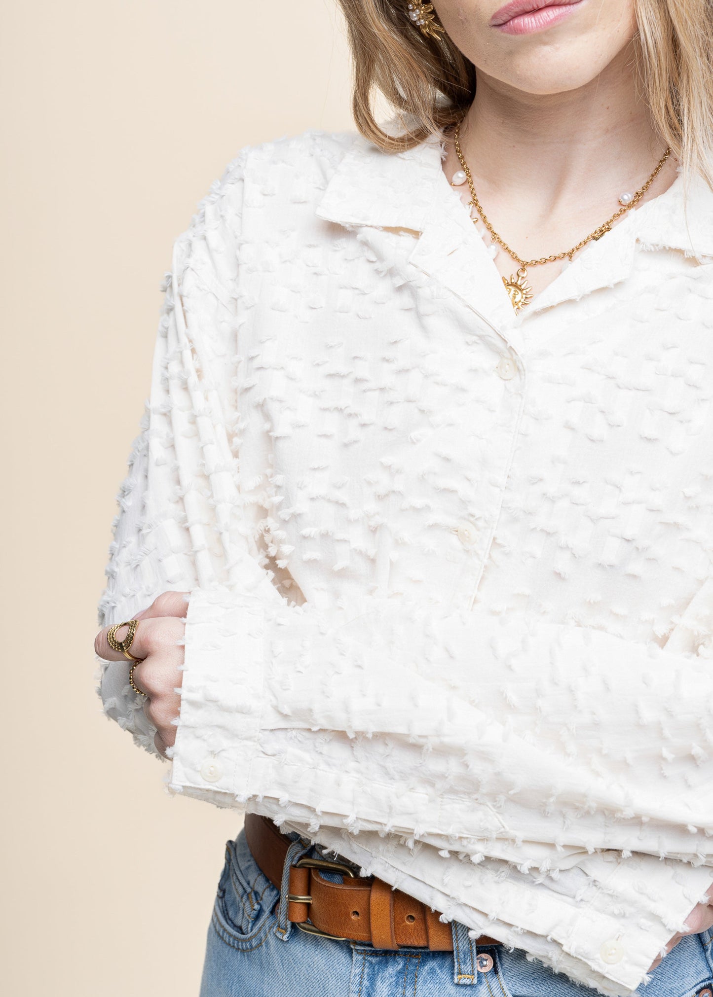 Chemise texturée en coton bio | écru "Juni fringe shirt - offwhite"