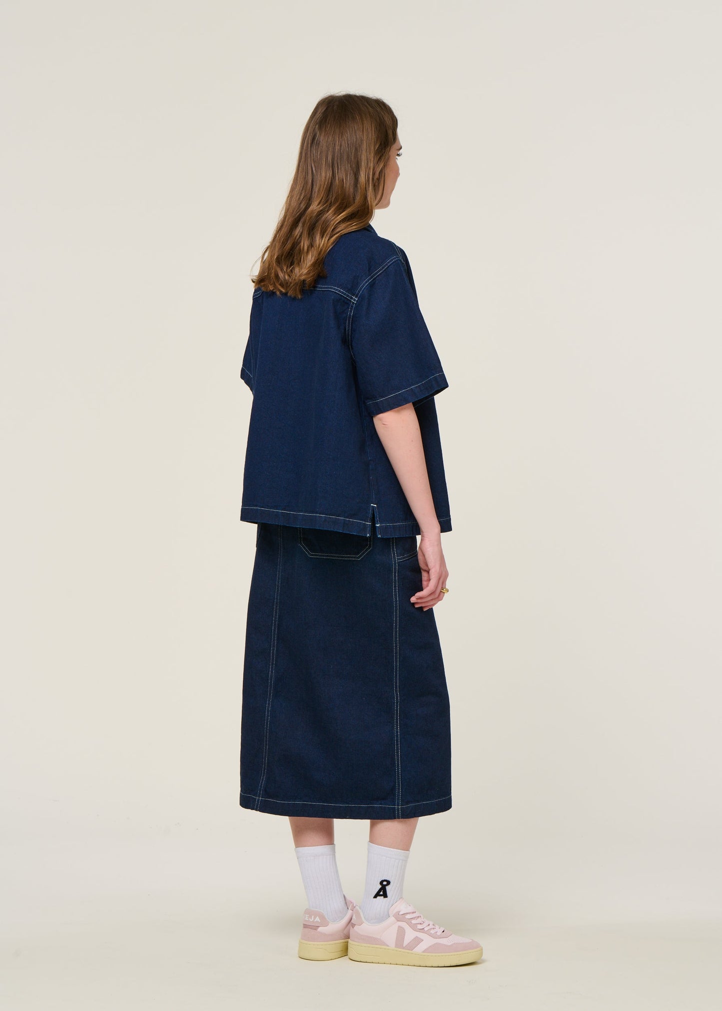 Chemise denim en coton biologique | bleu "Lina painter denim shirt dark blue - dark blue"
