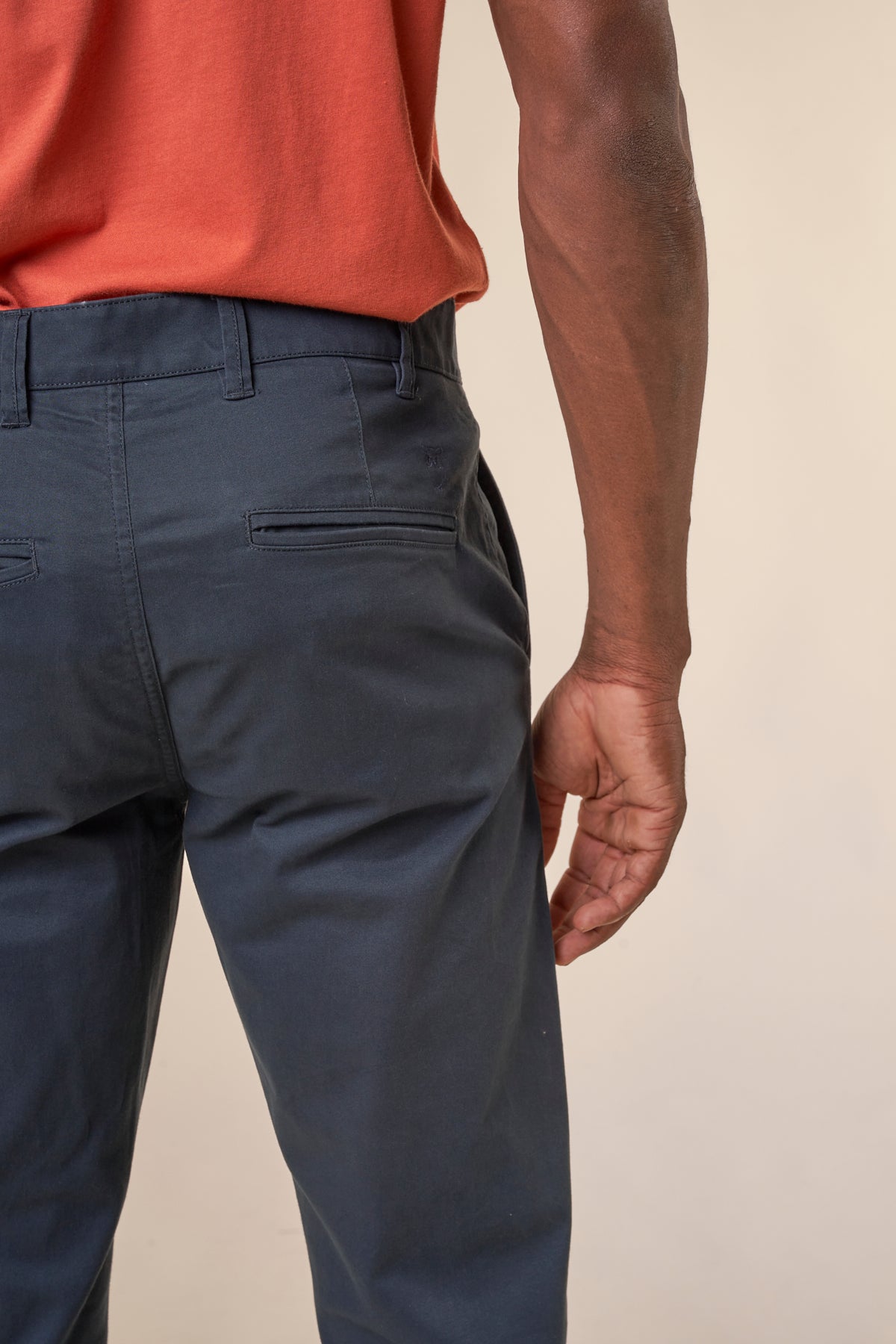 Chino en coton bio | marine "luca slim twill chino total eclipse"