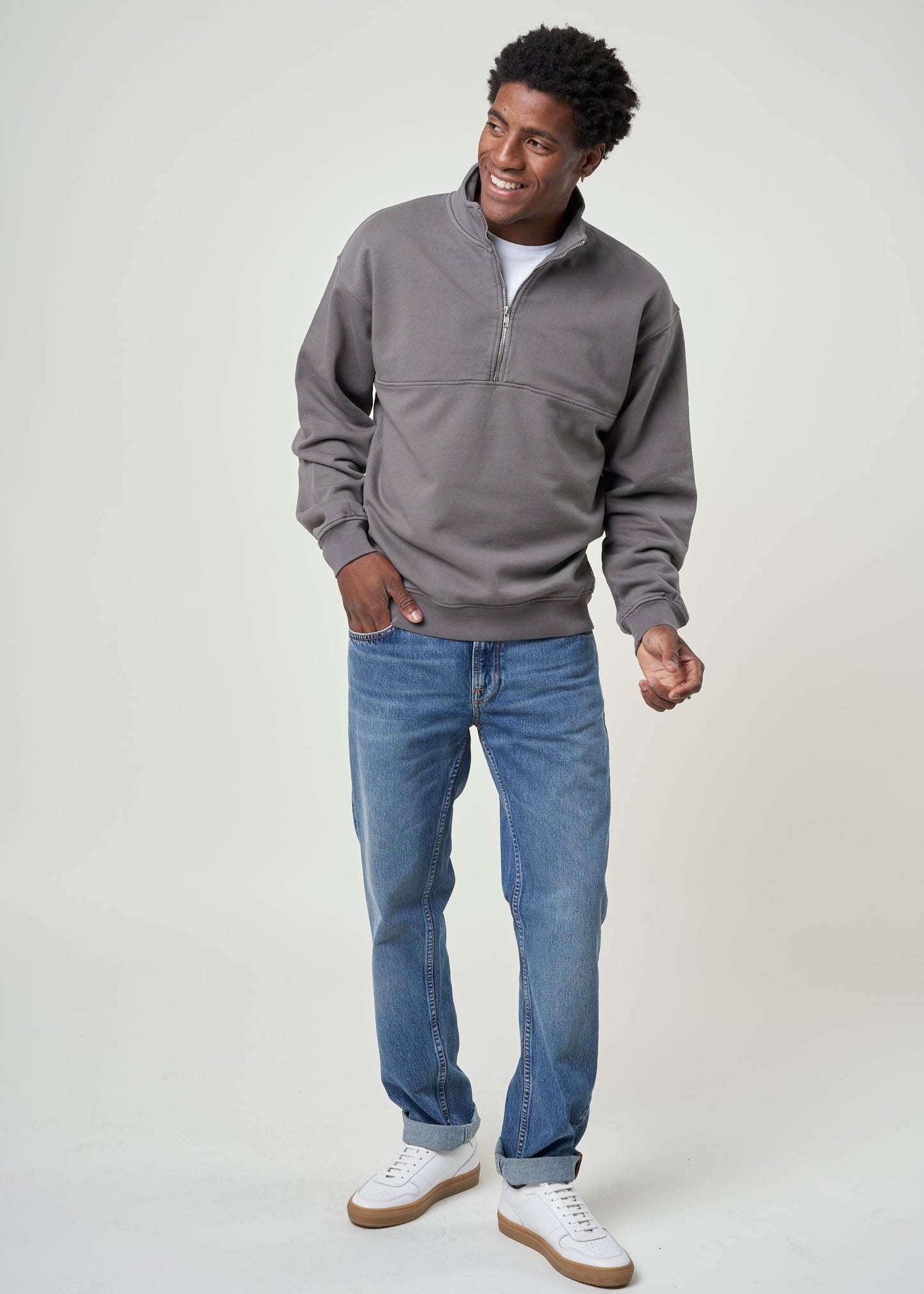 Jean droit bleu en coton bio et recyclé - gritty jackson far out