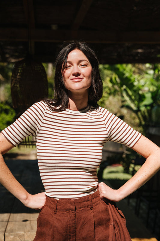 T-shirt côtelé en coton bio | Rayé marron "striped rib t-shirt brown stripe"