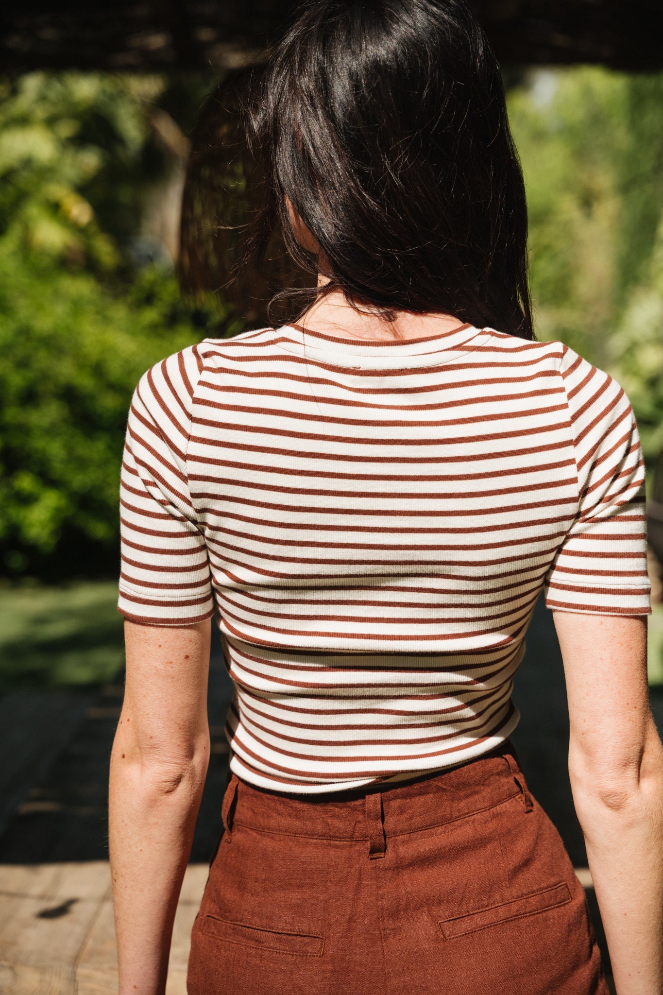 T-shirt côtelé en coton bio | Rayé marron "striped rib t-shirt brown stripe"
