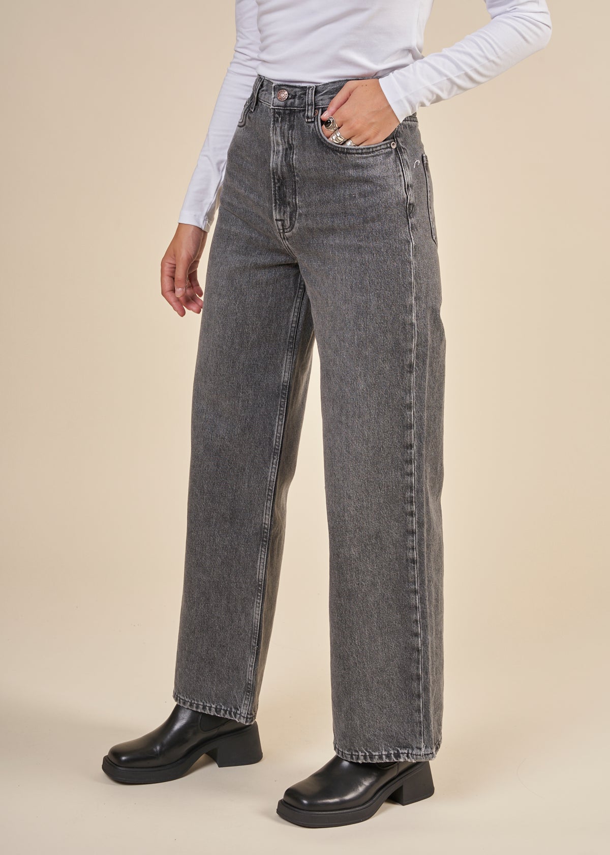 Jean ample gris délavé en coton bio et chanvre - rebecca jeans northern sky