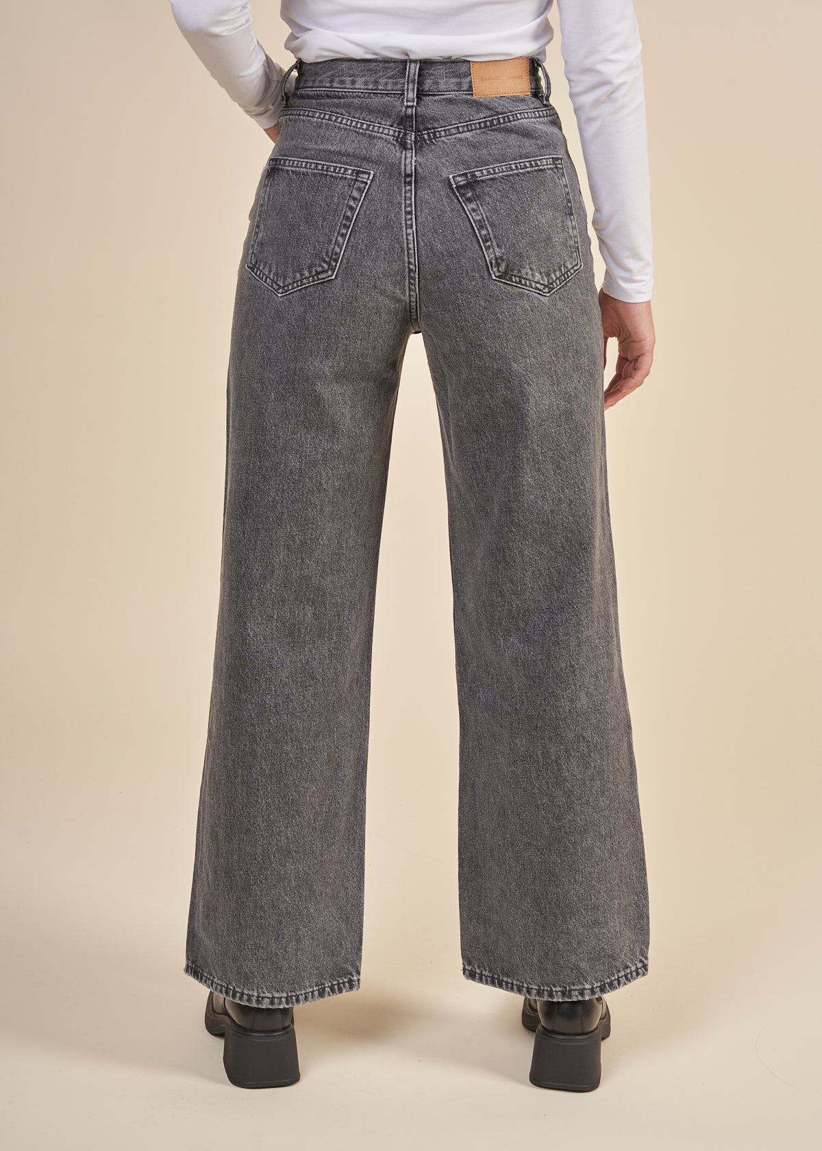 Jean ample gris délavé en coton bio et chanvre - rebecca jeans northern sky