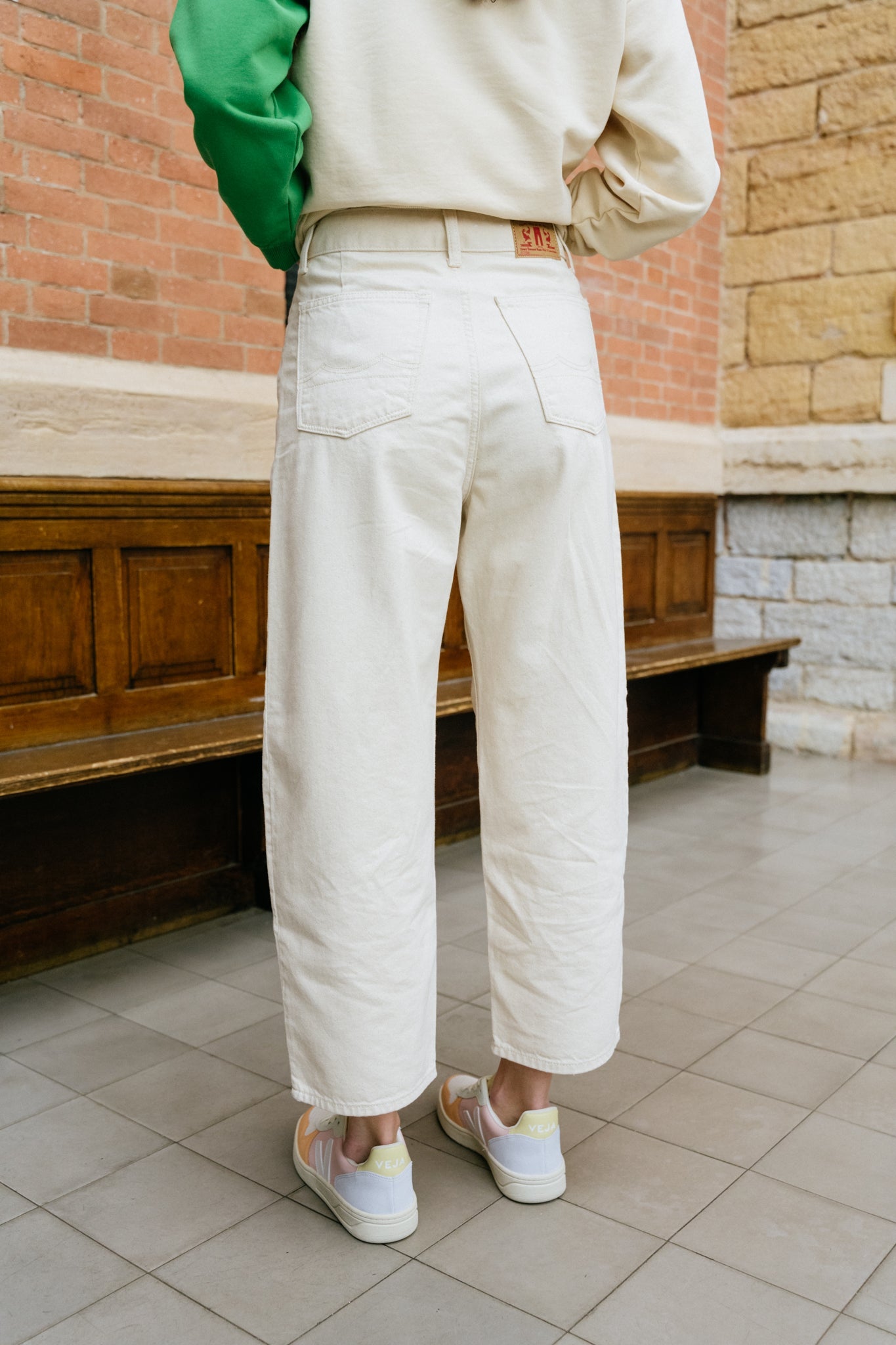 Jean ample en coton recyclé et bio | écru "leila cropped clean recycled ecru"