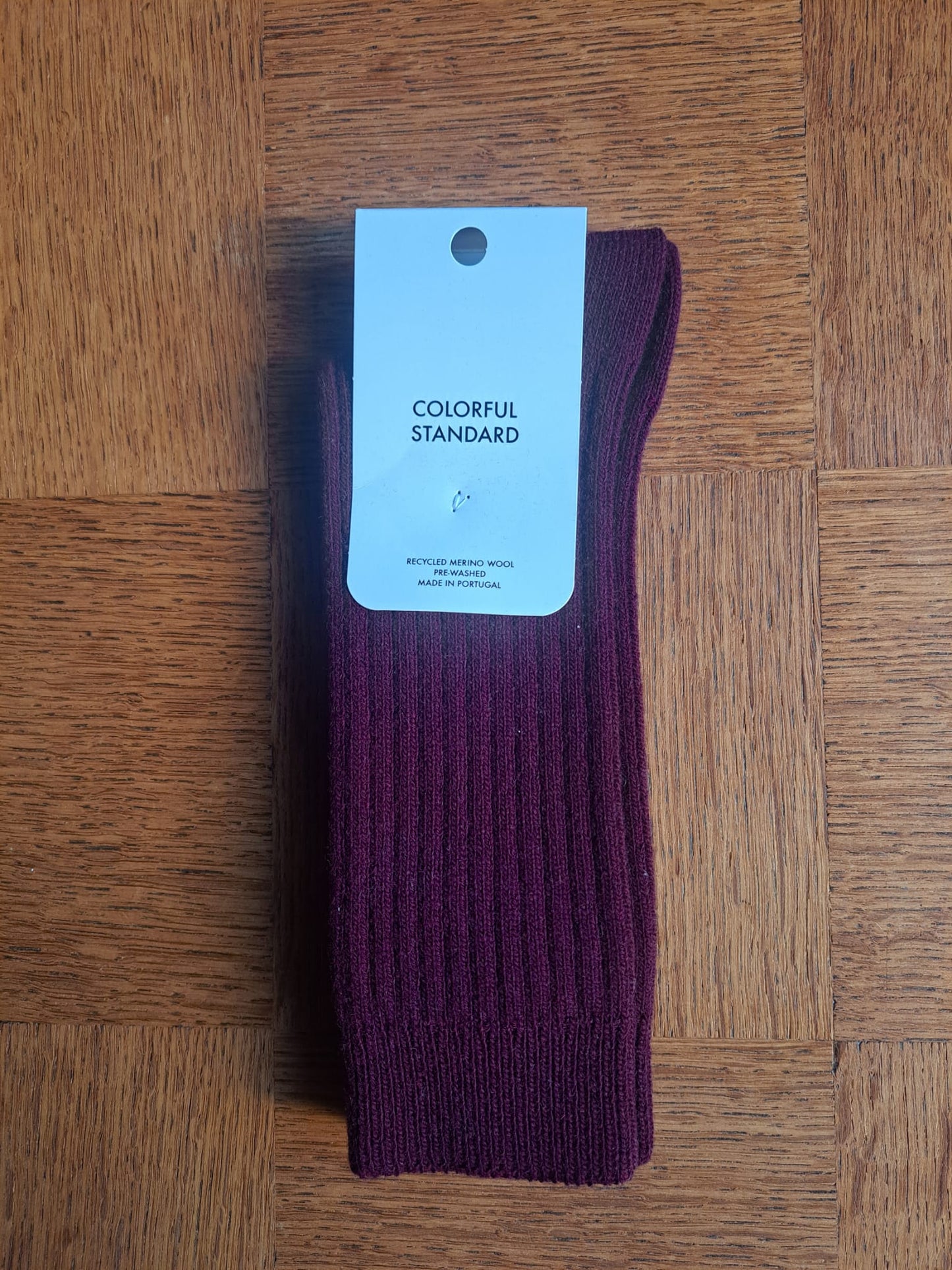 Chaussettes en laine mérinos recyclée | bordeaux 'oxblood red'