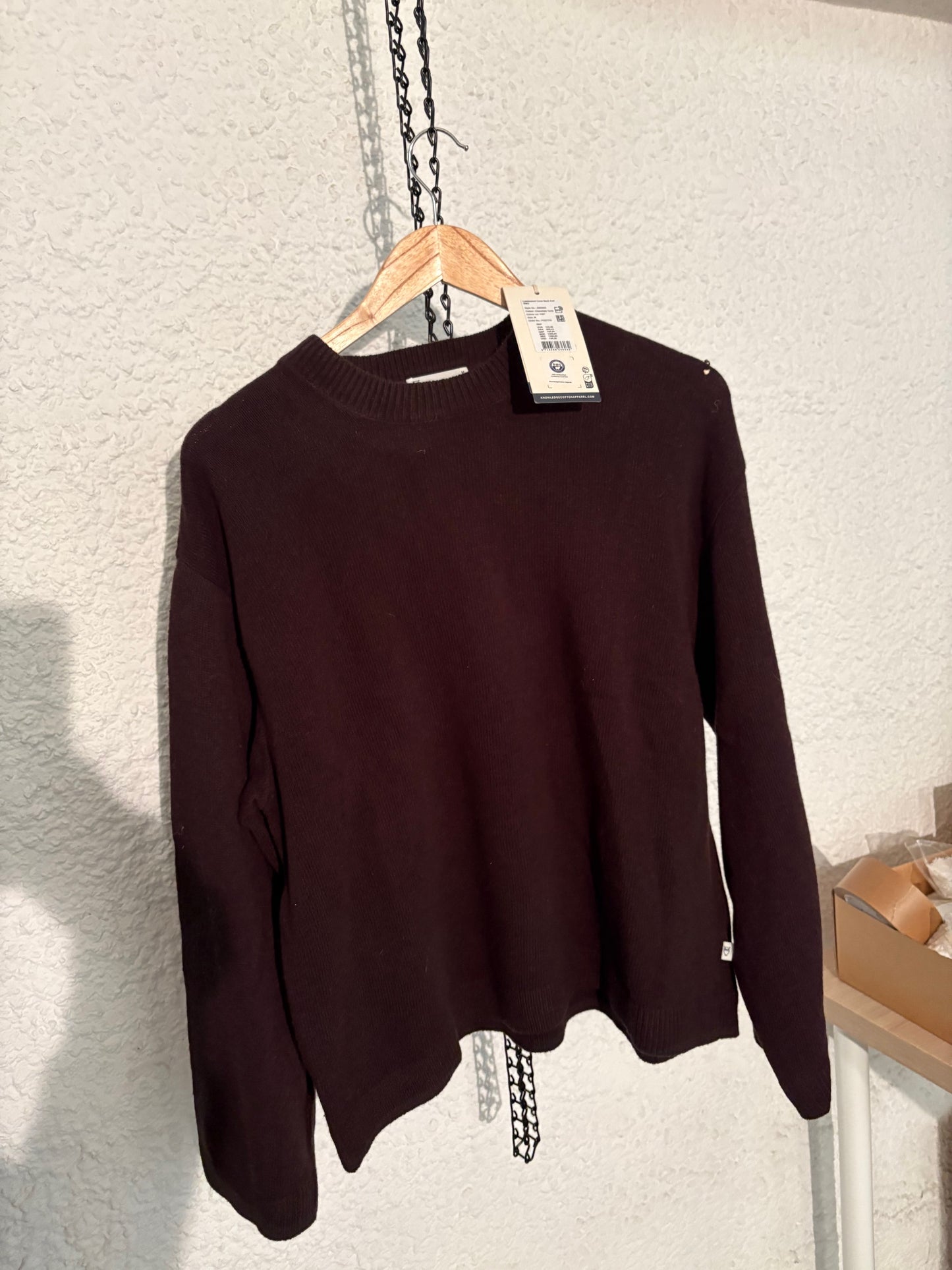 Pull ample marron en laine bio | marron 'lambswool crew neck knit - chocolate torte'