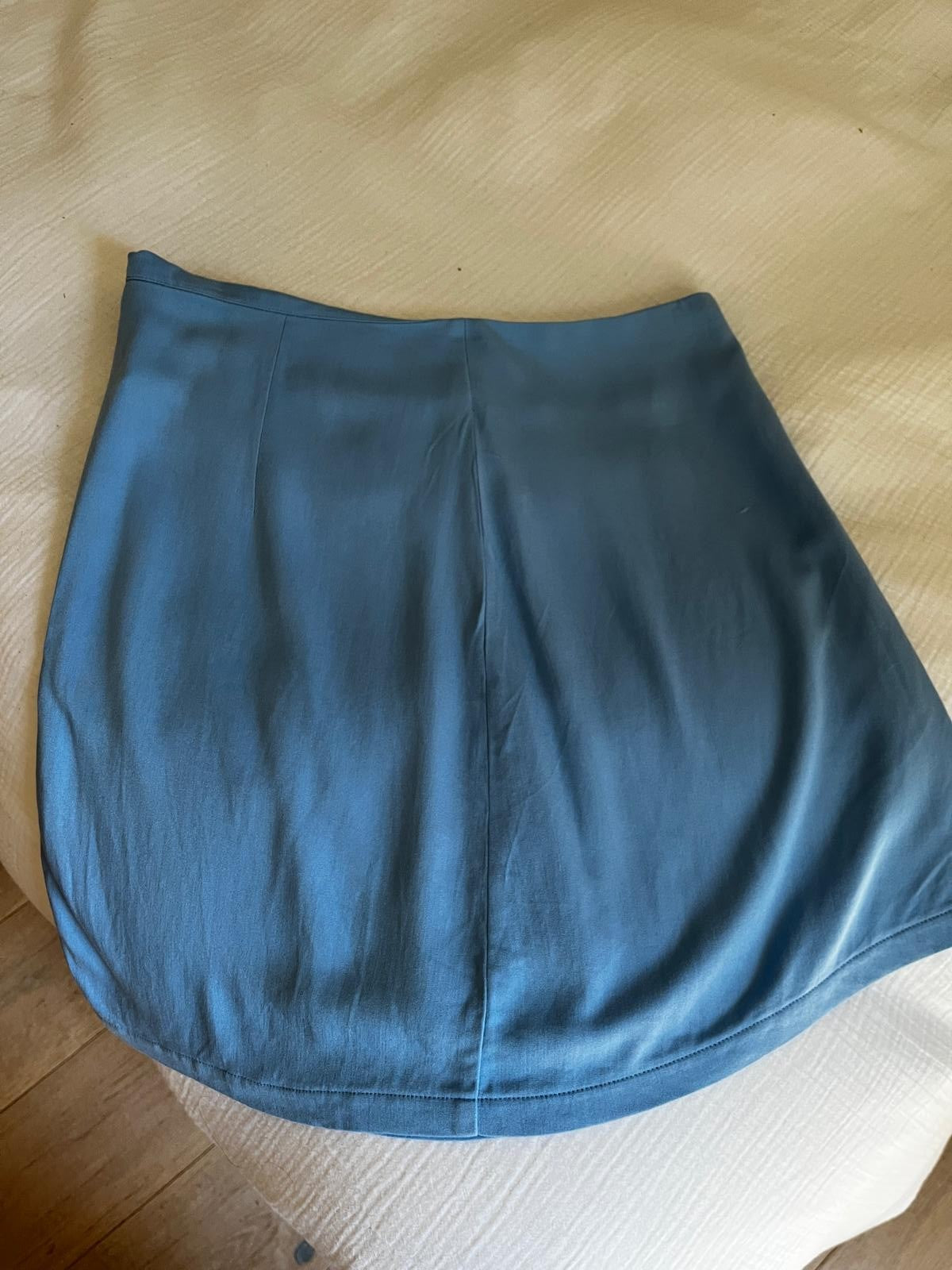Mini-jupe portefeuille en ecovero | Bleu 'filia azure blue'