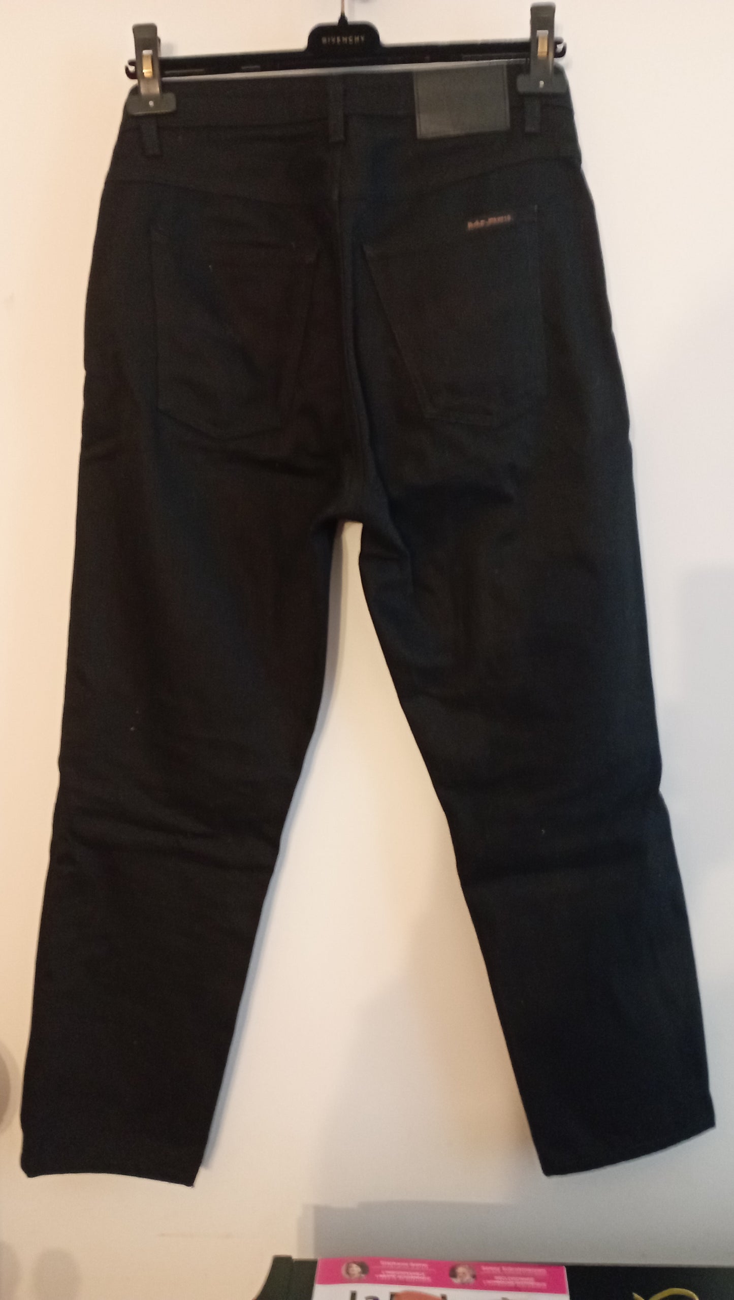 Jean mom en coton bio | noir 'breezy britt dry everblack'