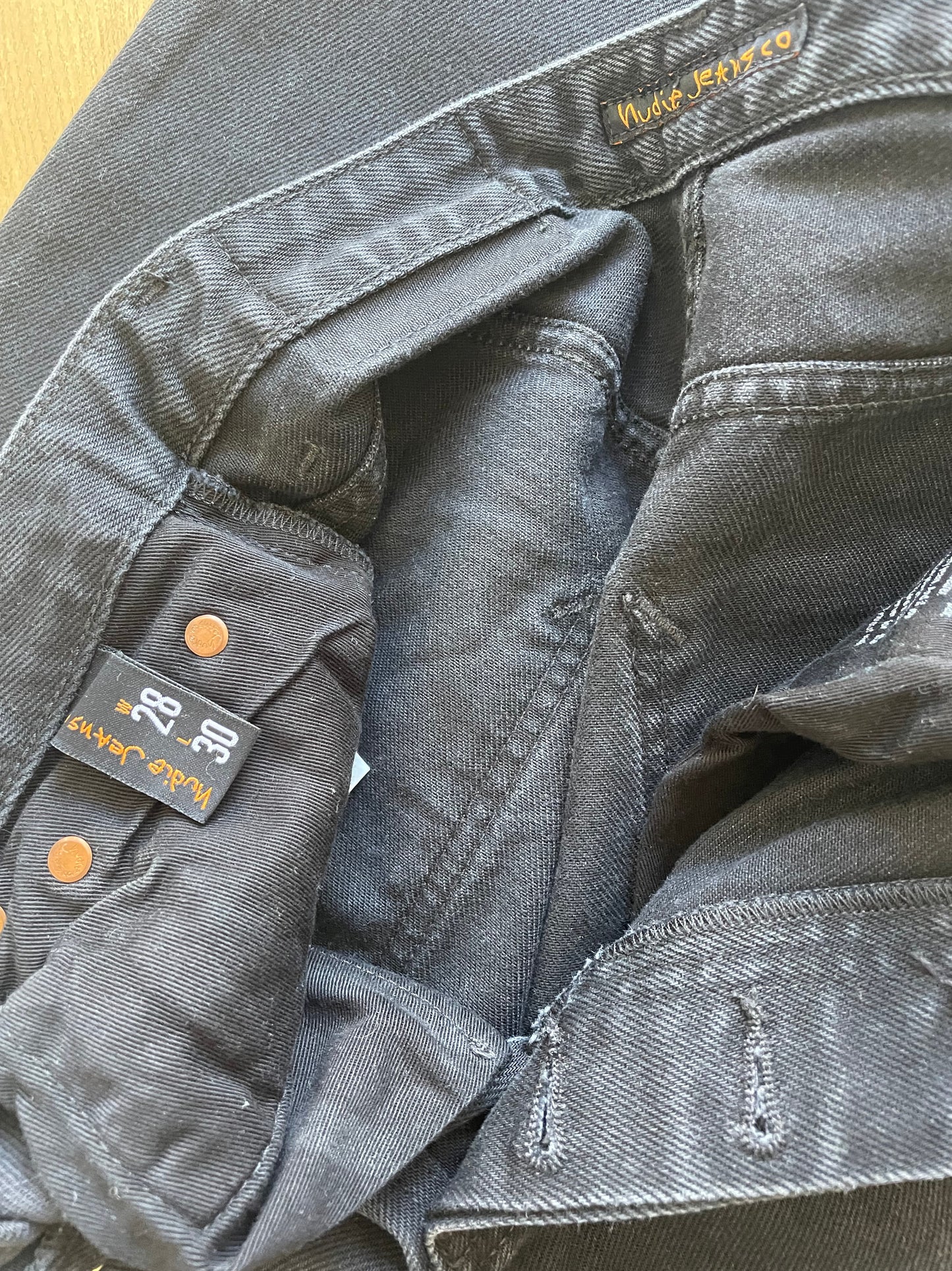 Jean mom en coton bio | noir 'breezy britt aged black'