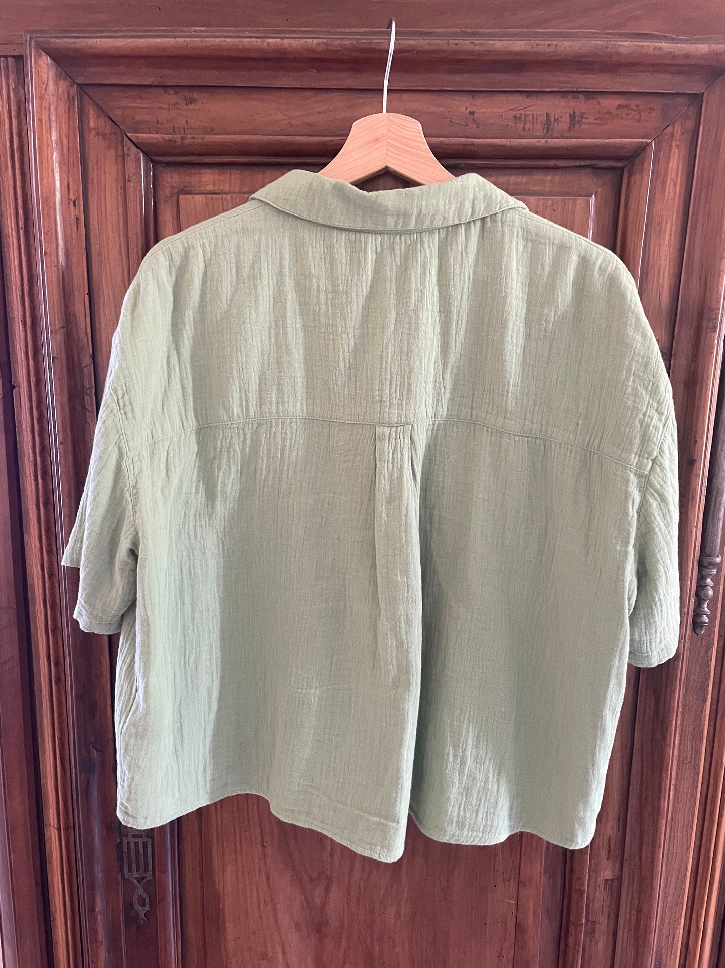 Chemise en gaze de coton biologique vert clair