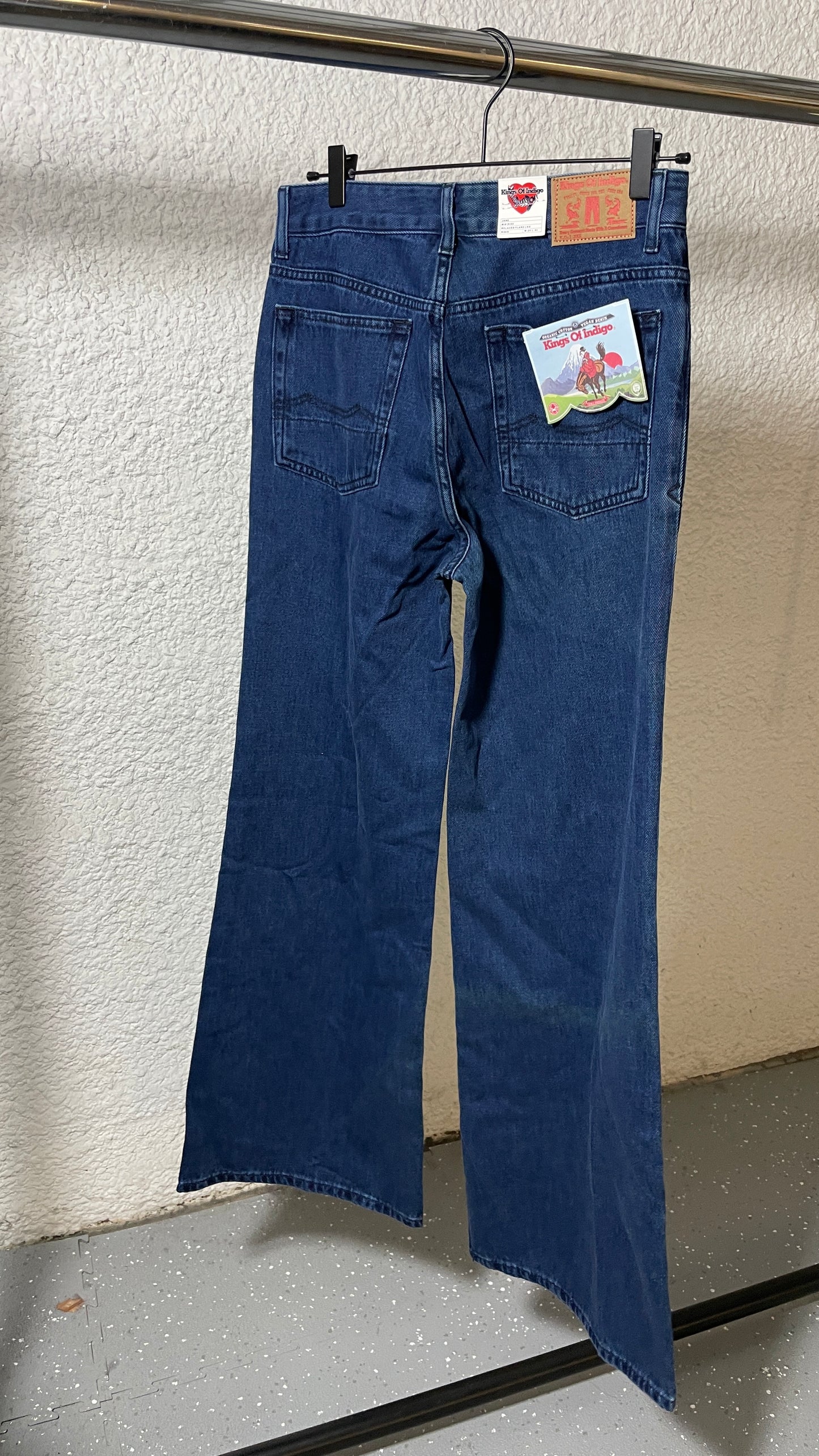 Jean évasé en coton bio | bleu 'jane - alex dark worn'