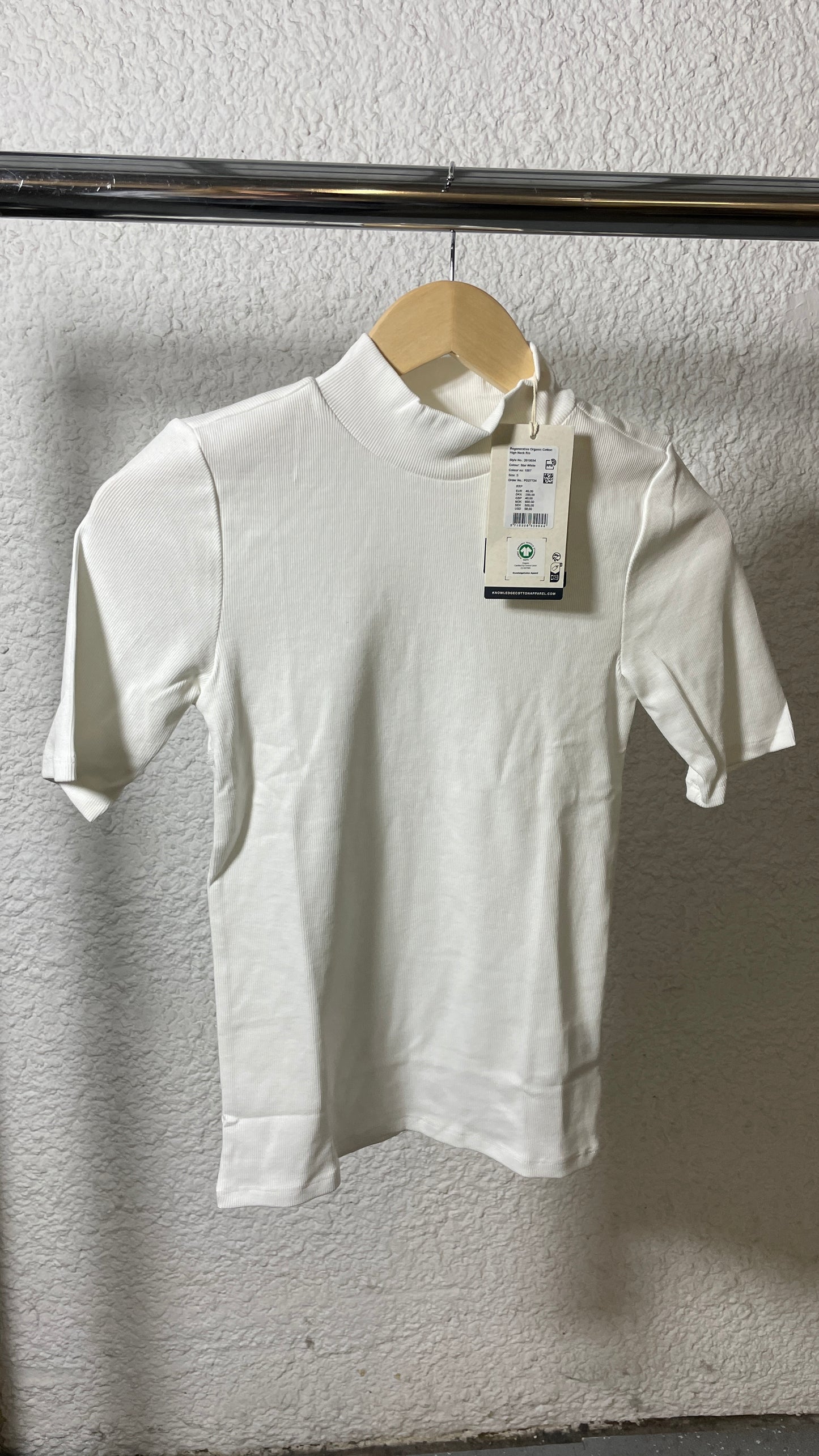 T-shirt côtelé en coton bio | blanc 'rib high neck short sleeved star white'