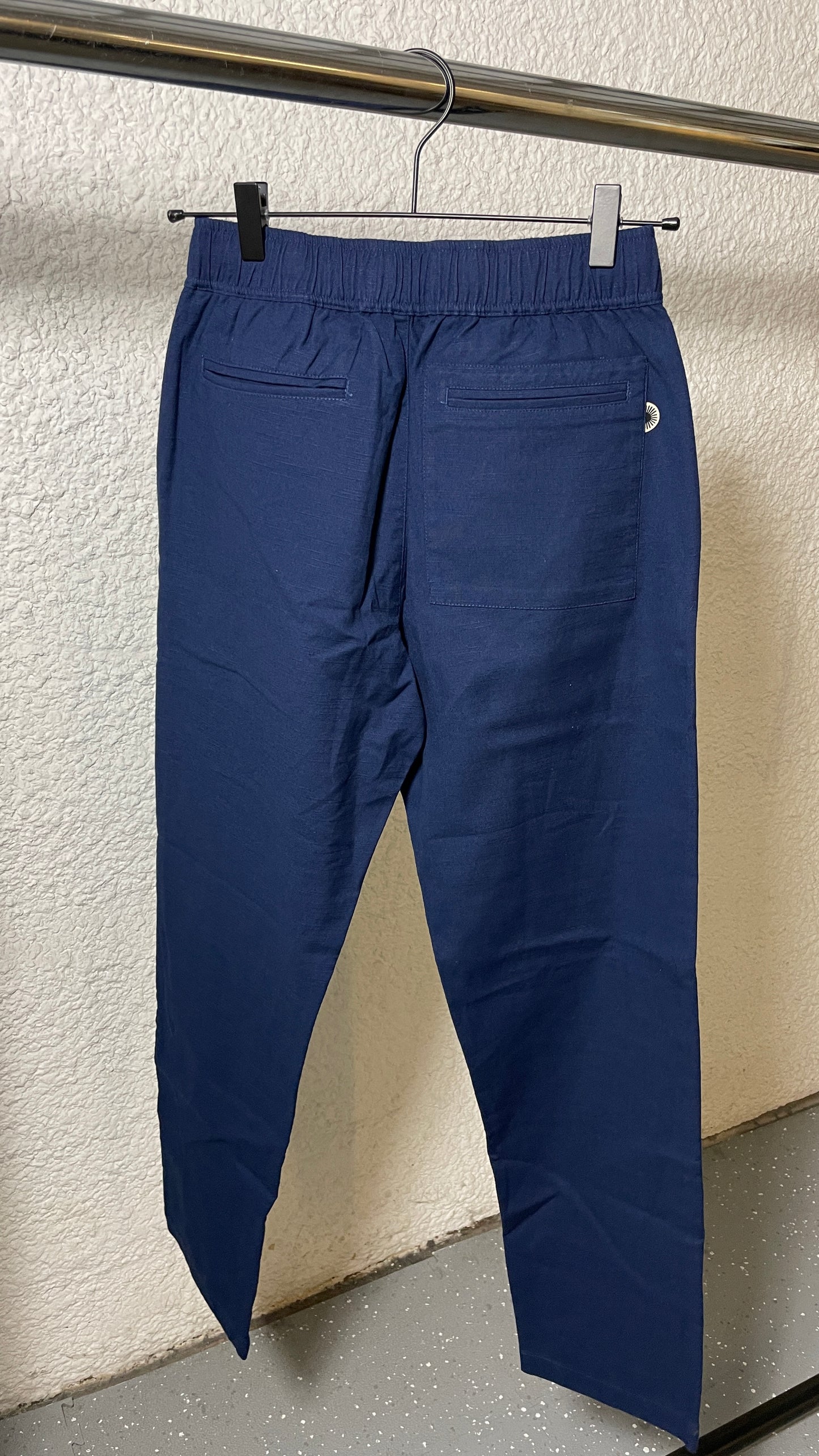Pantalon droit en coton bio | marine 'blue night light travel pants'