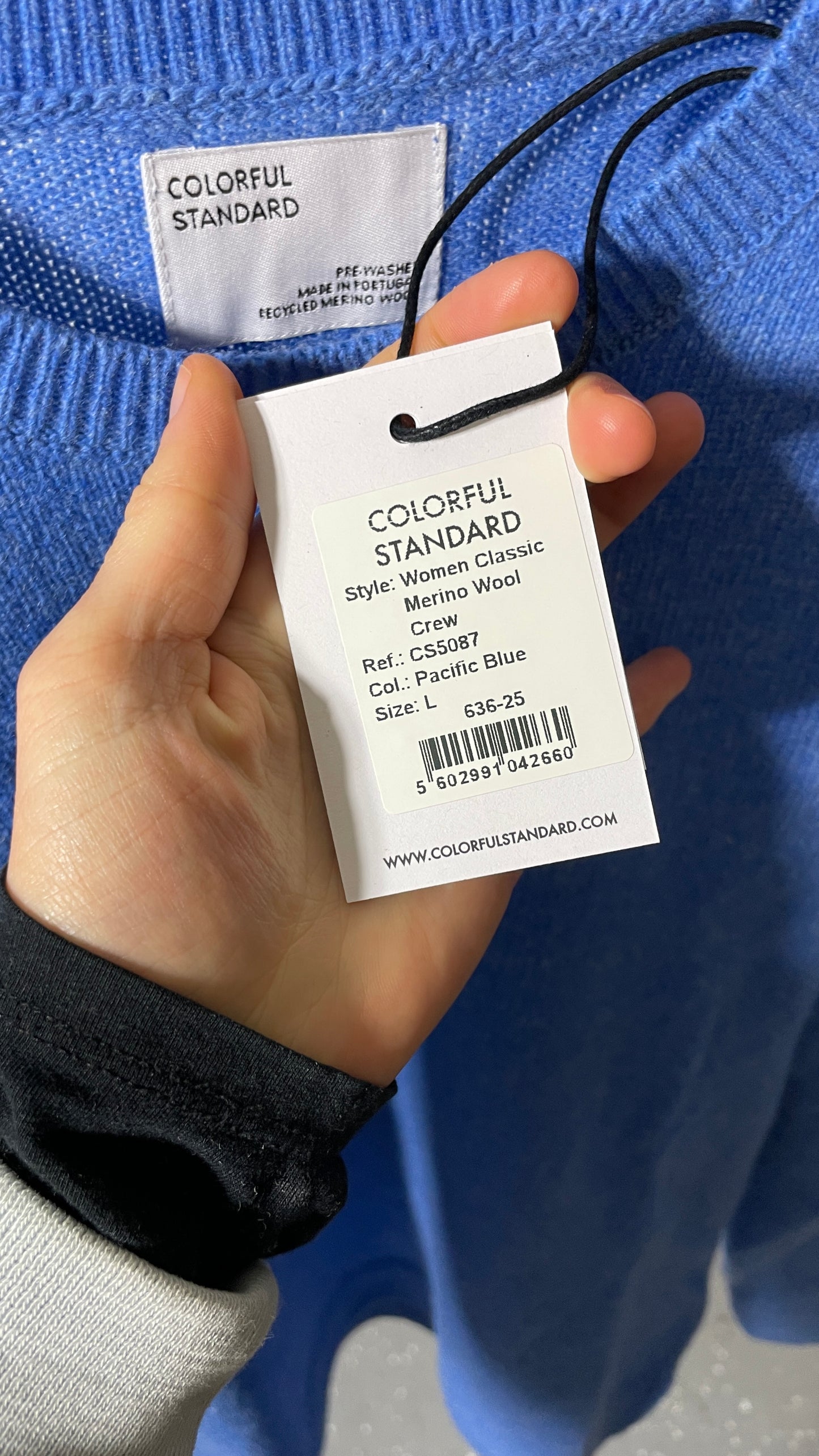 Pull en laine mérinos recyclée | bleu 'pacific blue'
