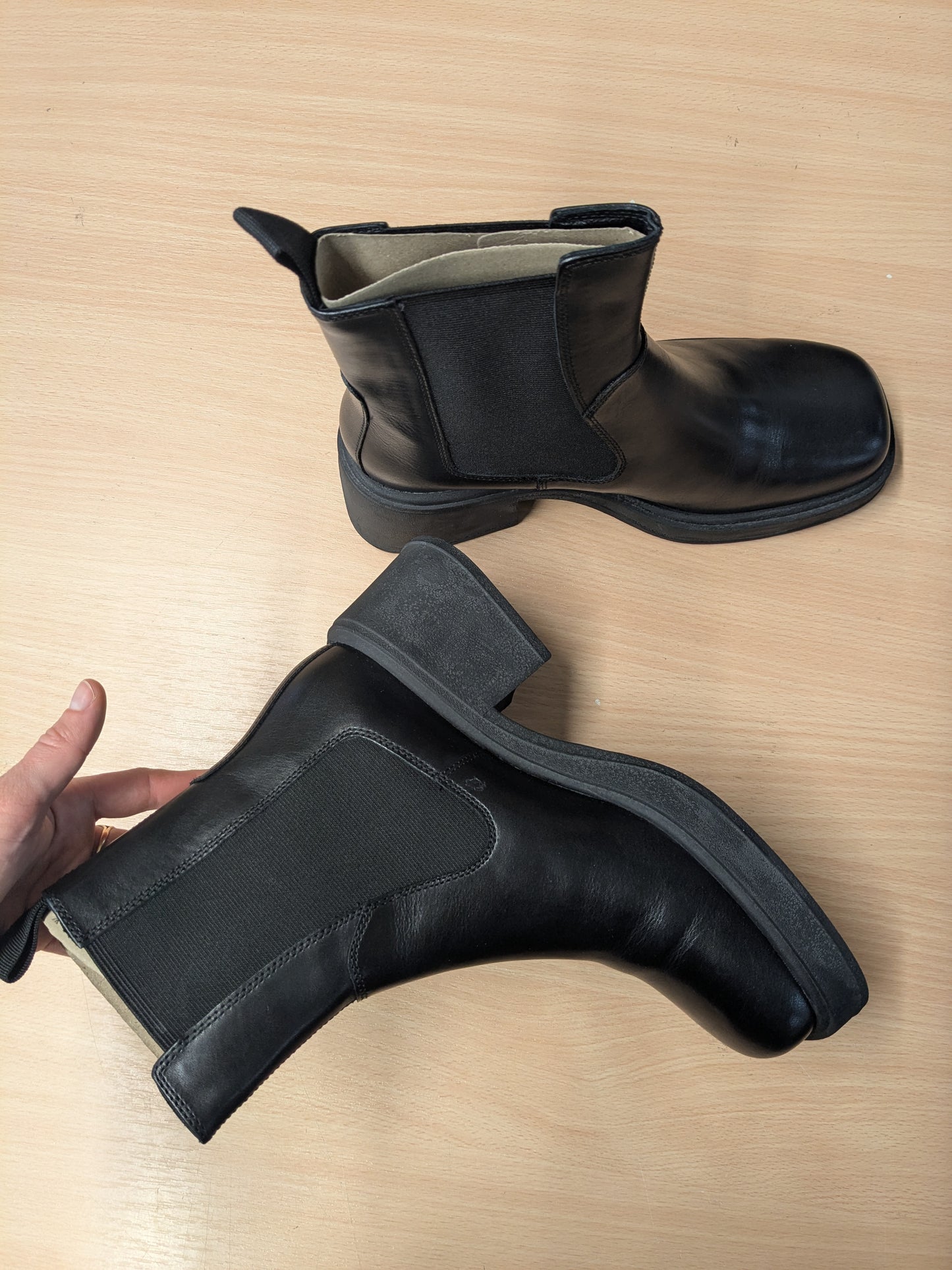 Bottines Chelsea en cuir certifié | Noir 'dorah black'