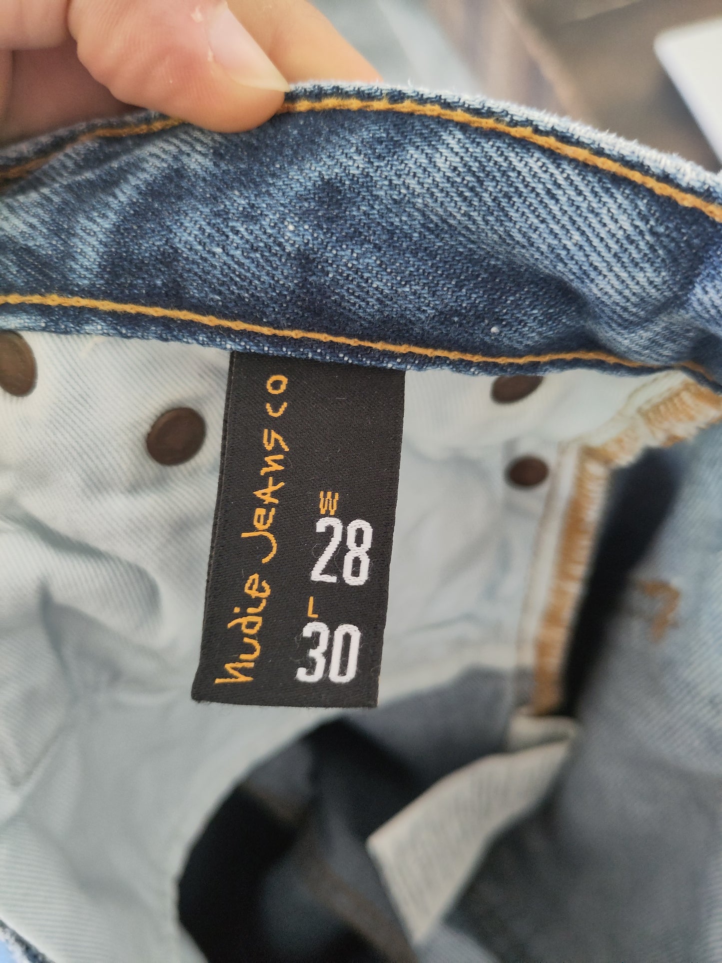 Jean taille basse évasé en coton bio | bleu 'wide heidi worn treasure'