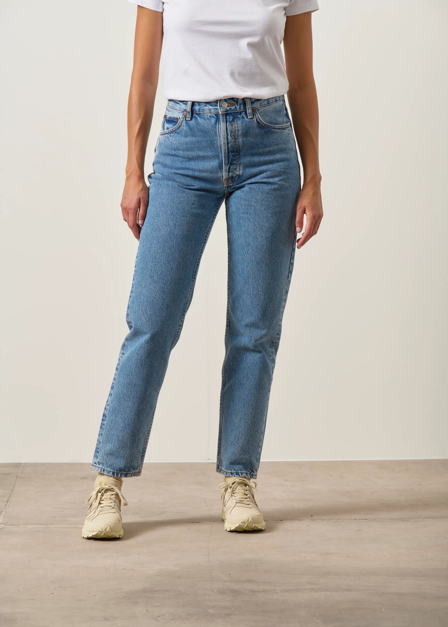 Jean mom en coton bio | bleu "breezy britt casual blue" - NUDIE JEANS