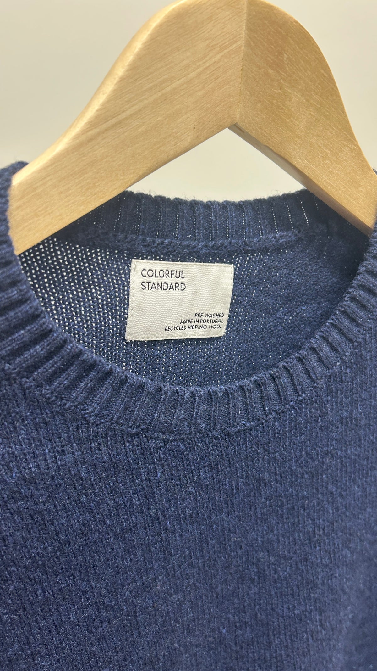 Pull en laine mérinos recyclée | bleu 'classic merino wool crew - marine blue'