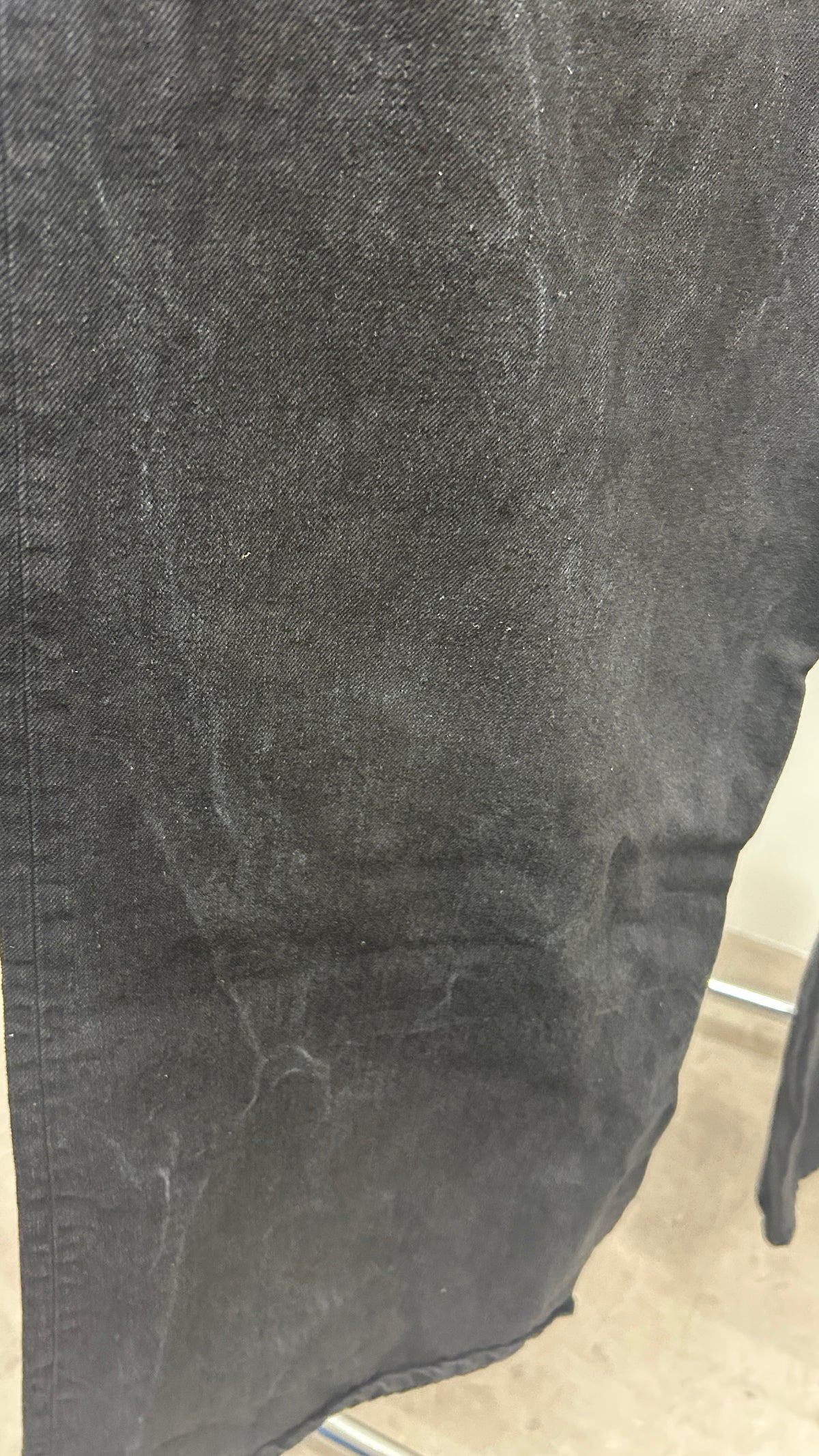 Jean évasé en coton bio et recyclé | noir 'sara high loose nero'