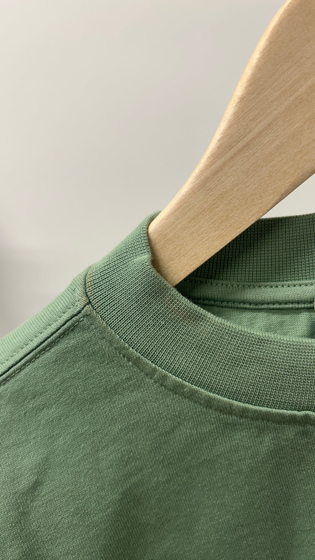 T-shirt boxy en coton bio | vert sauge