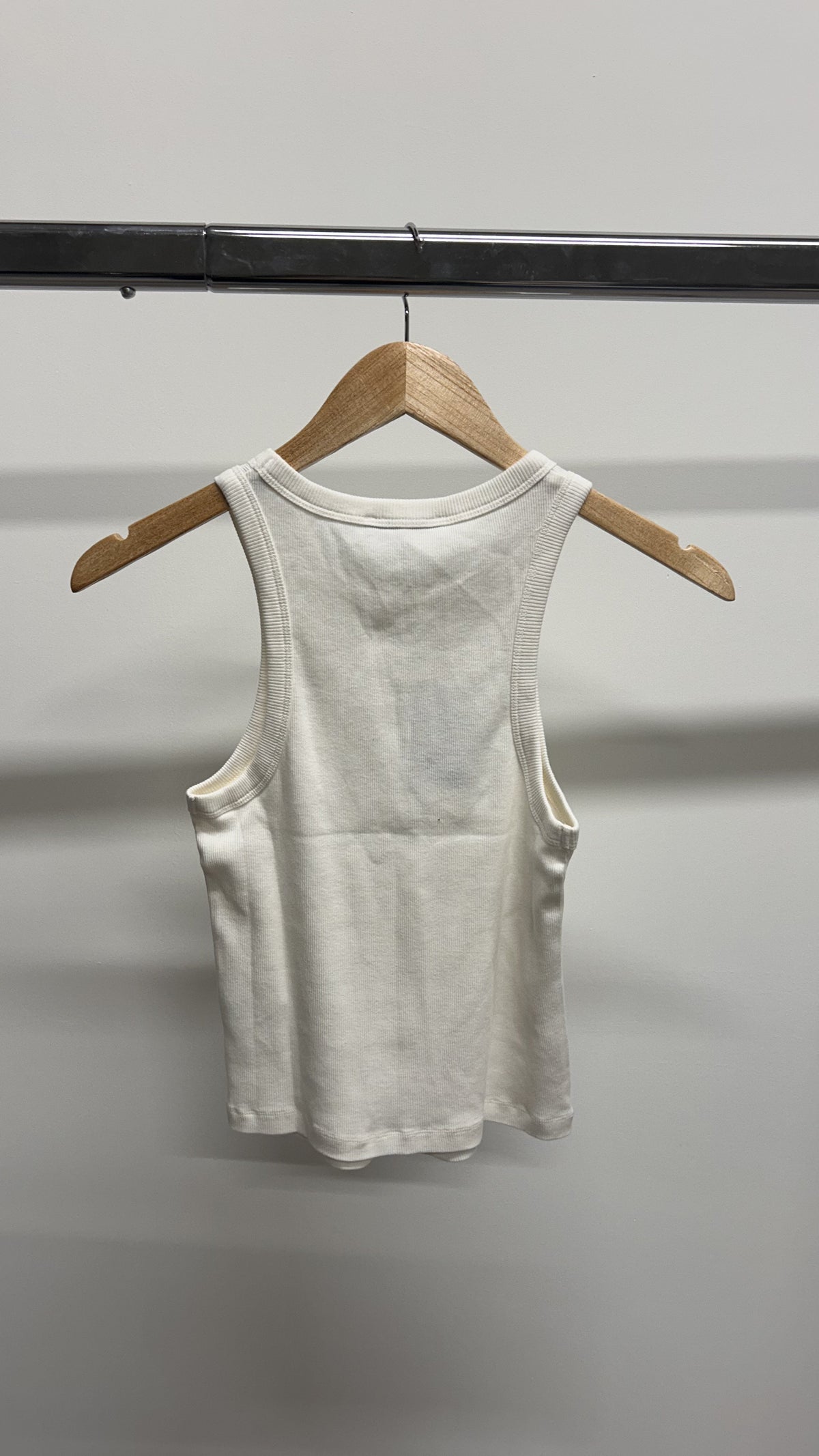 Débardeur côtelé en coton bio | blanc cassé | Blanc