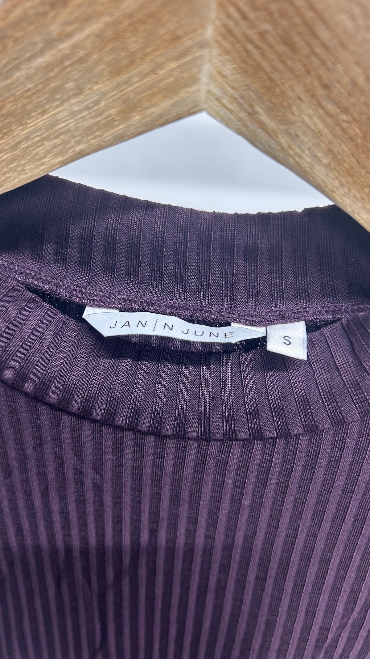 T-shirt côtelé en tencel | aubergine 'nina - cherry lacquer'