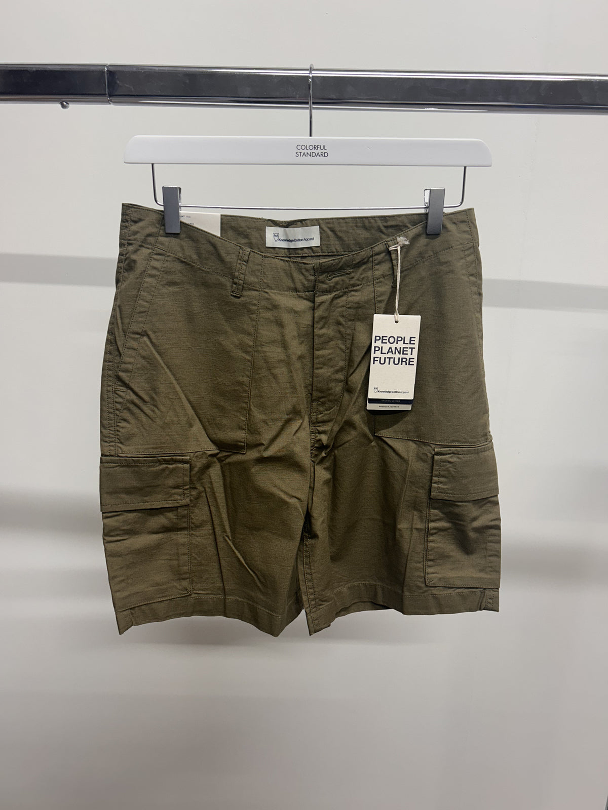Short cargo en coton bio |  'Flint wide slub yarn shorts - burned olive'