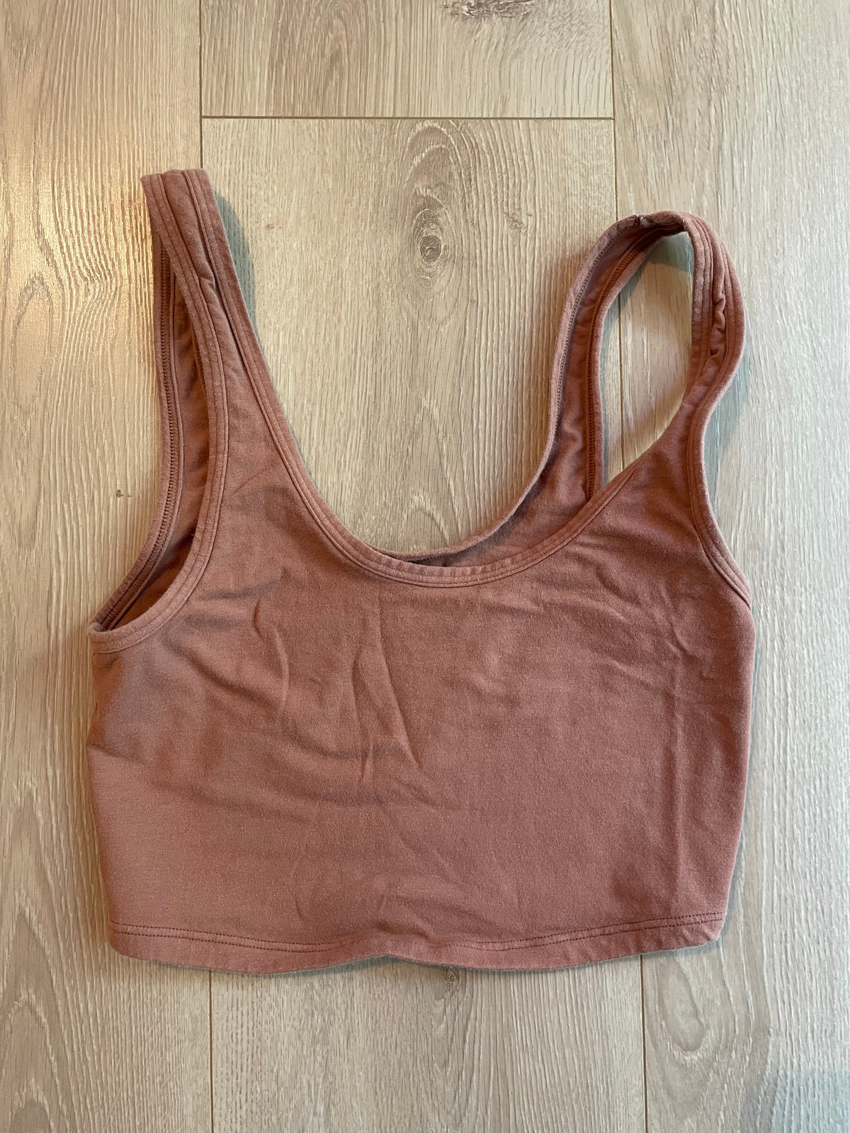 Débardeur court maintien léger en coton bio | marron 'no bra top kim nude cannelle'