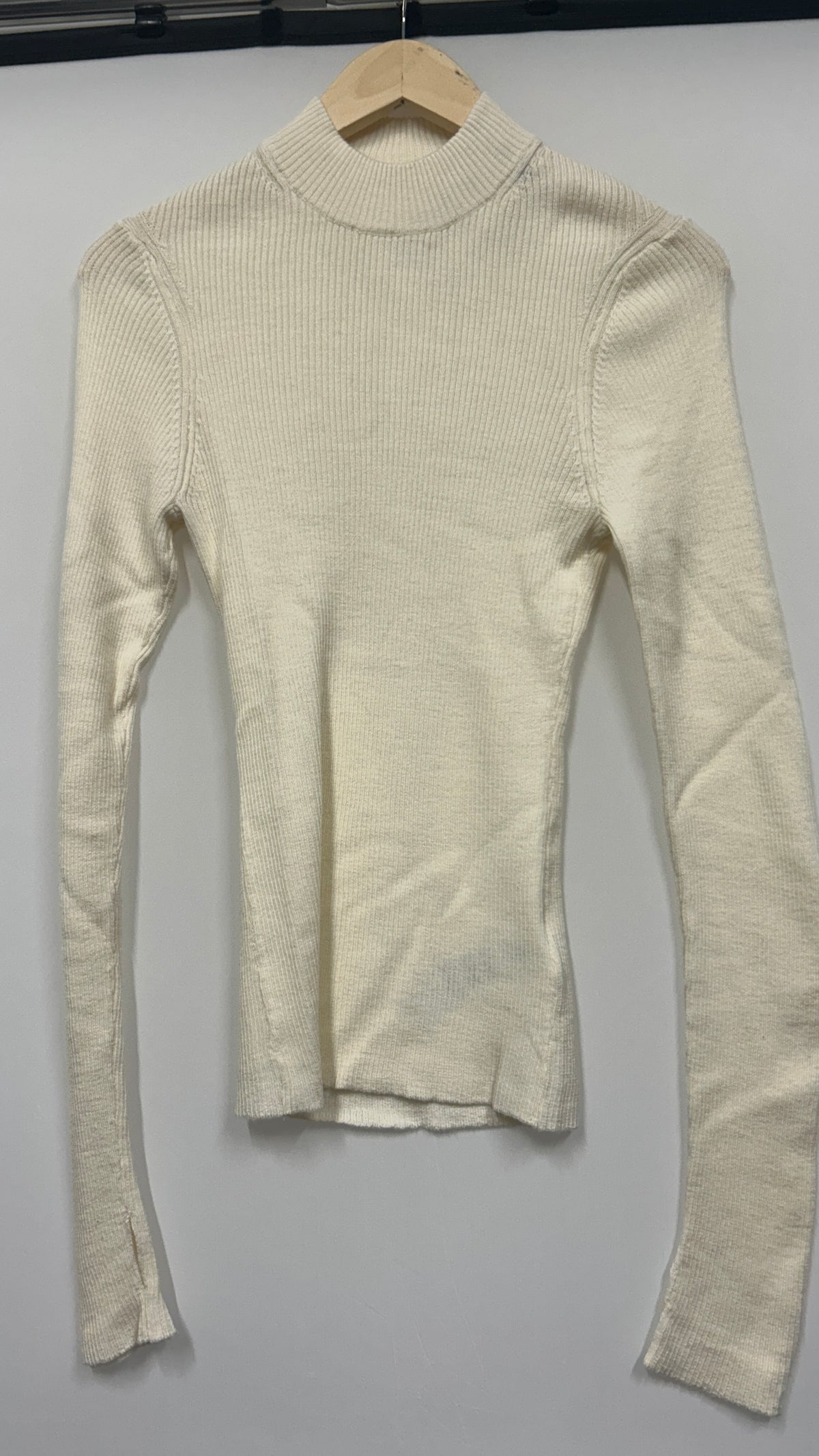 Pull côtelé en laine mérinos certifiée | écru 'merino wool rib knit - egret'