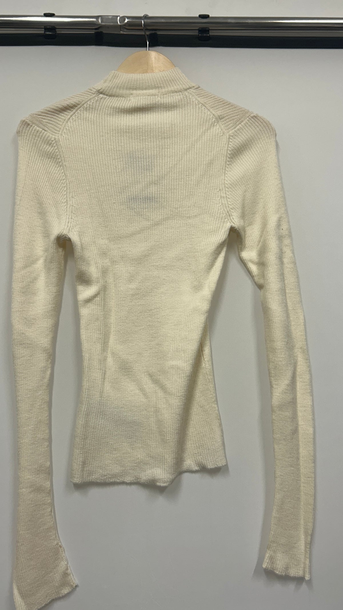 Pull côtelé en laine mérinos certifiée | écru 'merino wool rib knit - egret'