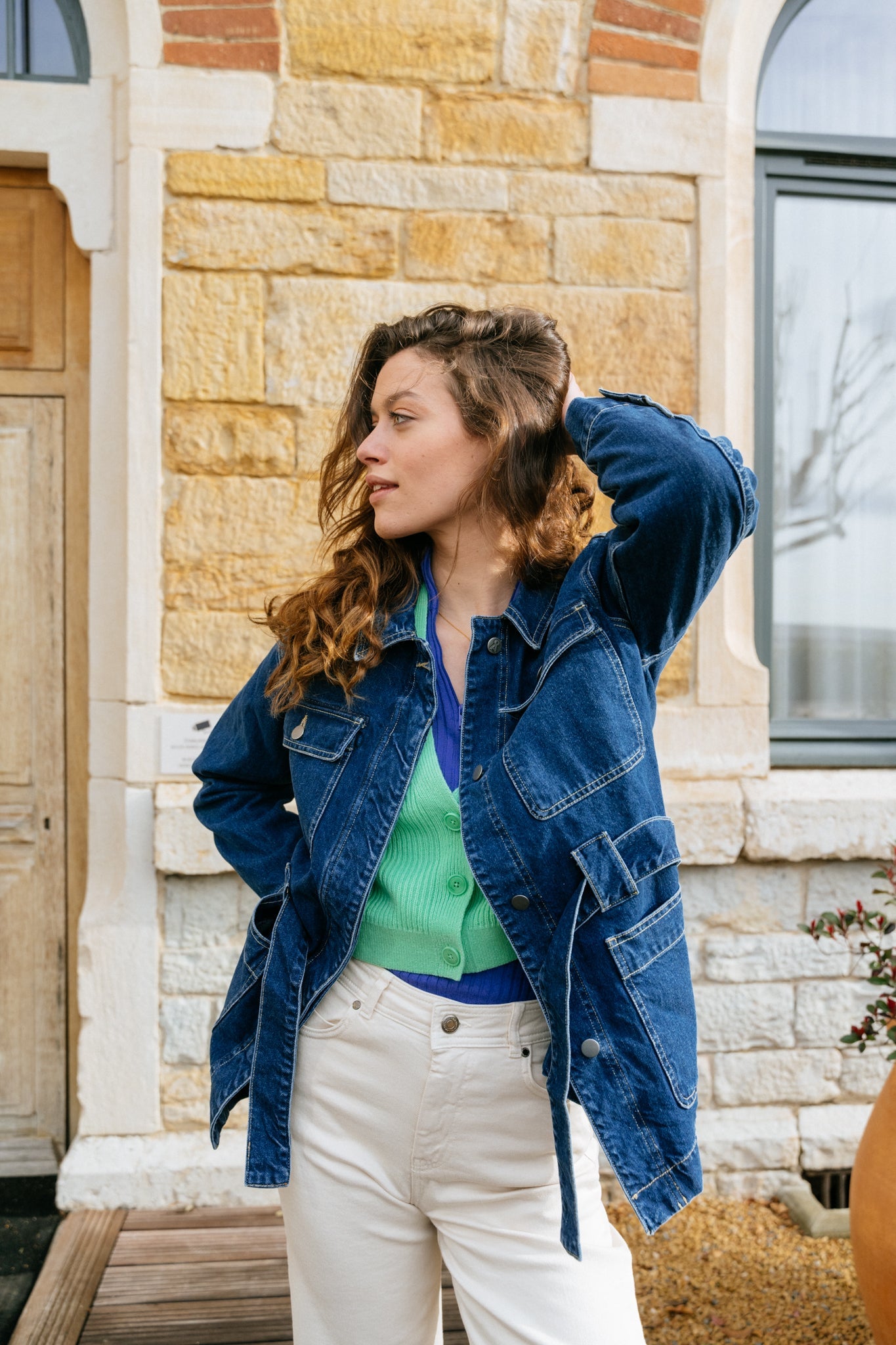 Veste en jean ceinturée en coton recyclé - lysaan denim wavy blue
