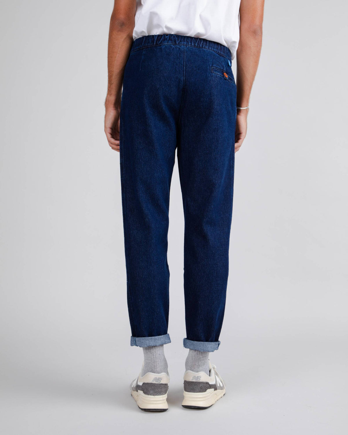 Chino en coton bio et recyclé | Bleu "comfort chino indigo blue"