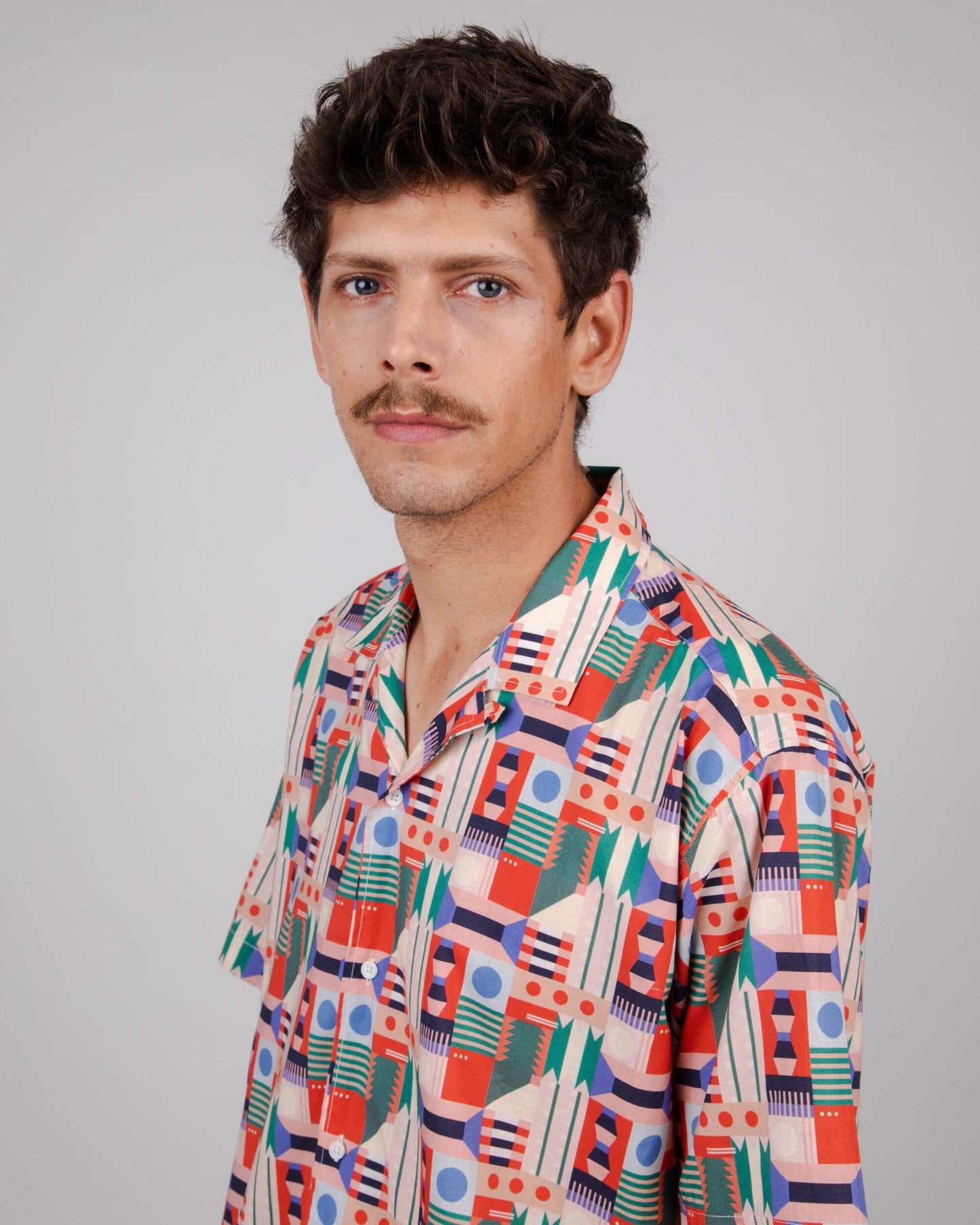 Chemisette à motifs en coton bio - artisan aloha shirt passion red