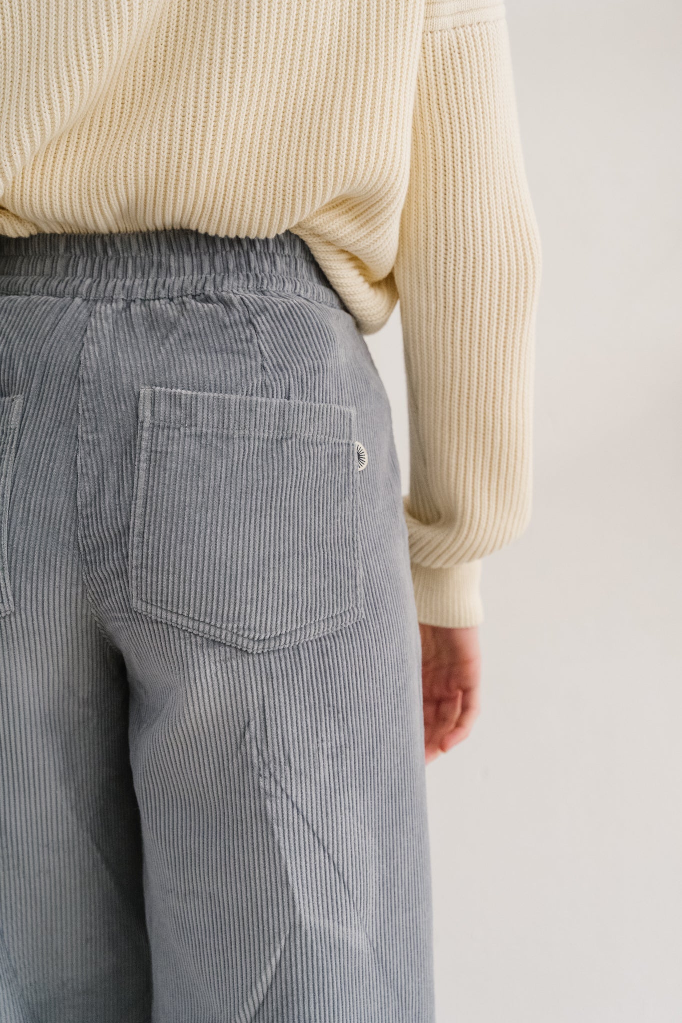 Pantalon ample en coton bio | gris "river corduroy manolita pants"
