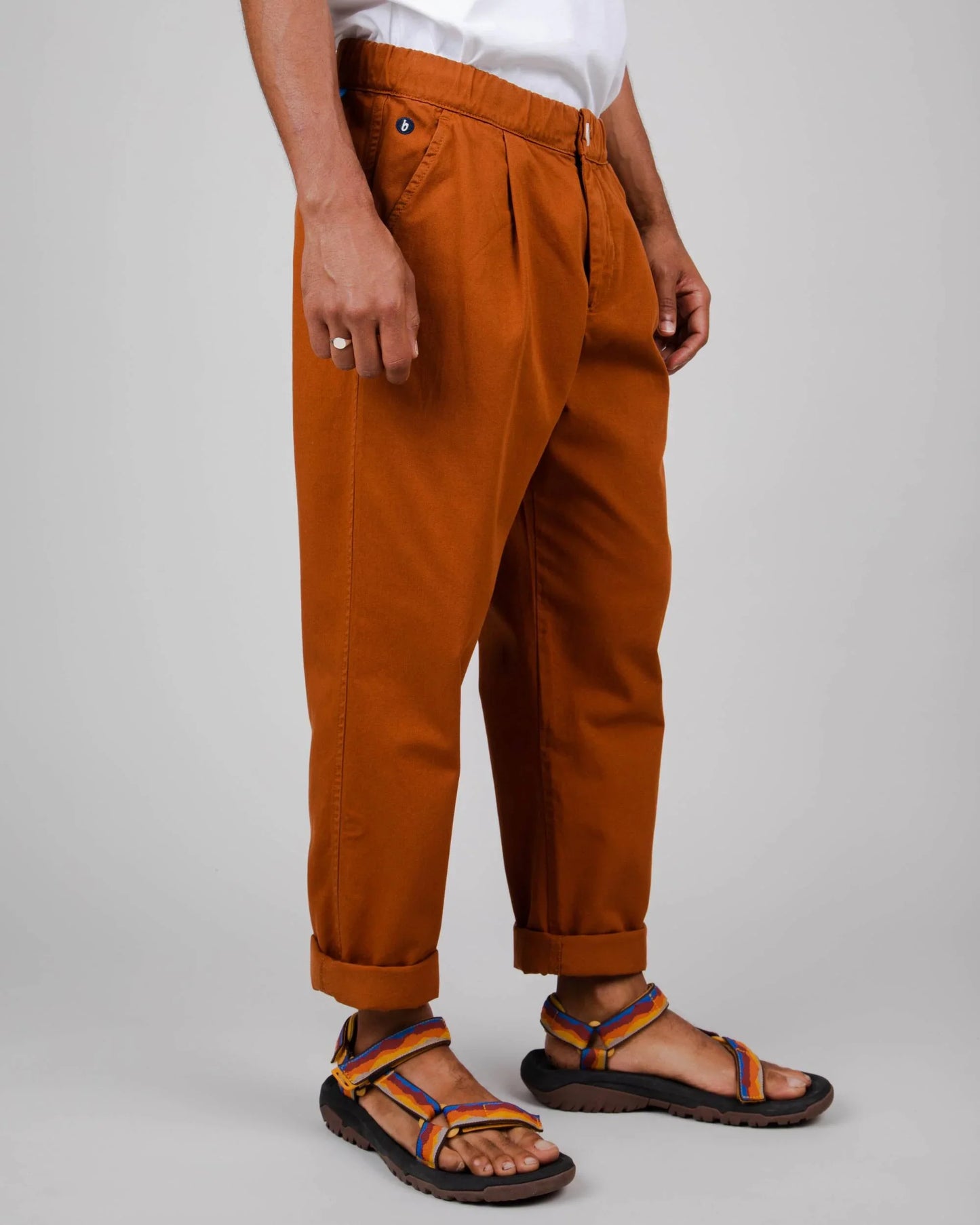 Chino ample rouille en coton bio - comfort chino canela