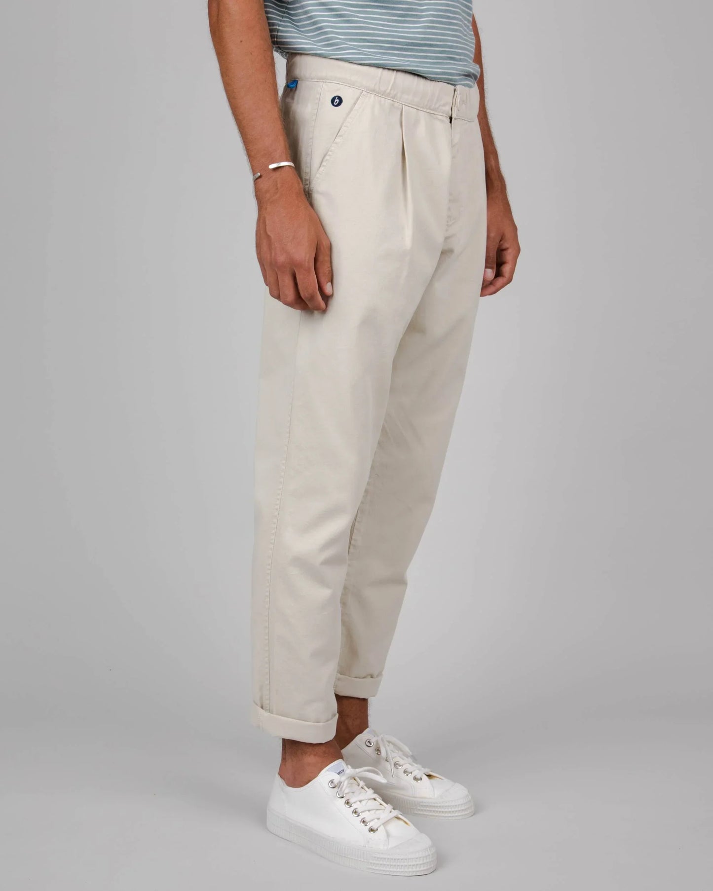 Chino ample écru en coton bio - comfort chino sand