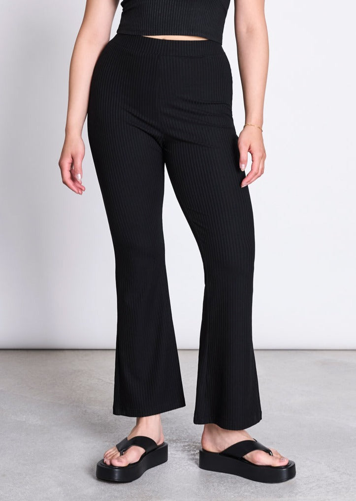 Pantalon évasé côtelé en tencel | noir "cove black"