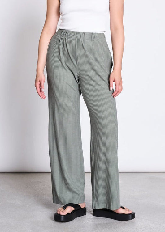 Pantalon ample léger en tencel | vert "smilla sea spray"