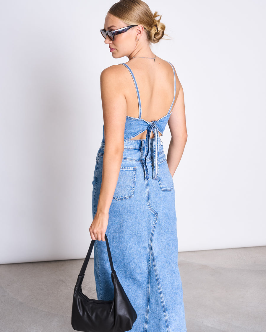 Top denim à bretelles en coton bio | bleu "sera light blue"