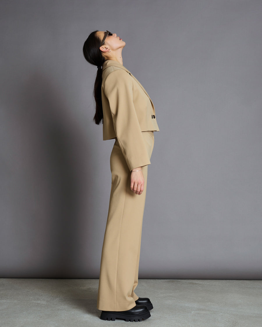 Blazer court en ecovero et matière recyclée | Camel "tulia camel"