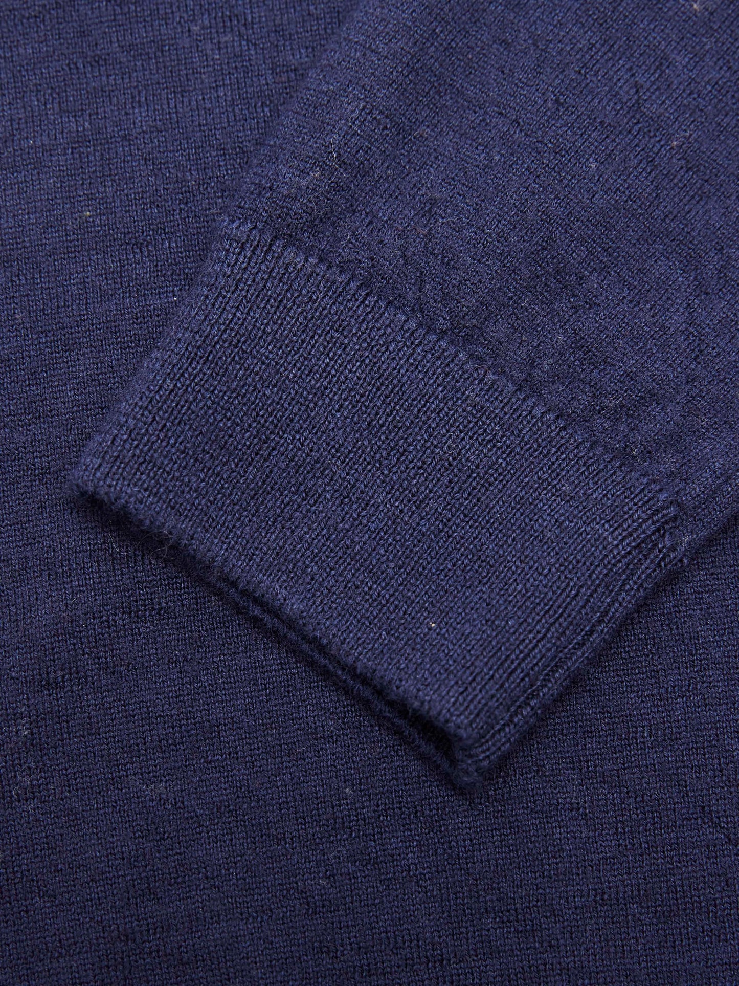 Pull à col roulé bleu nuit en laine mérinos bio - roll neck