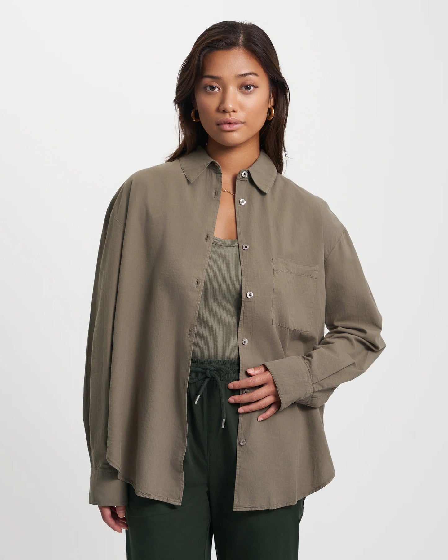 Chemise ample en lin bio | noir "Organic linen oversized shirt - deep black"