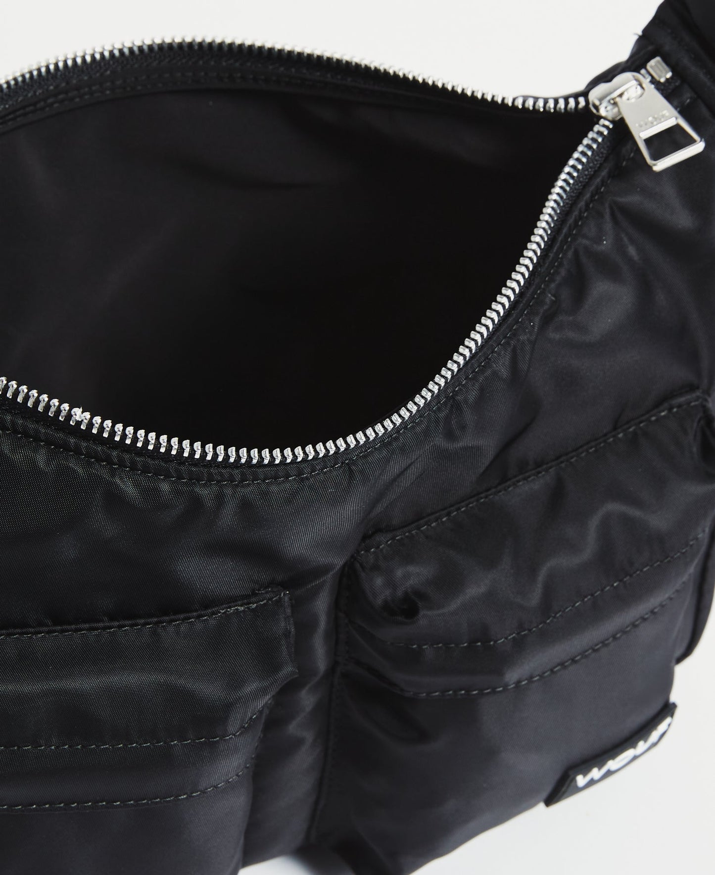 Sac bandoulière en matière recyclée | noir "oslo crossbody bag"